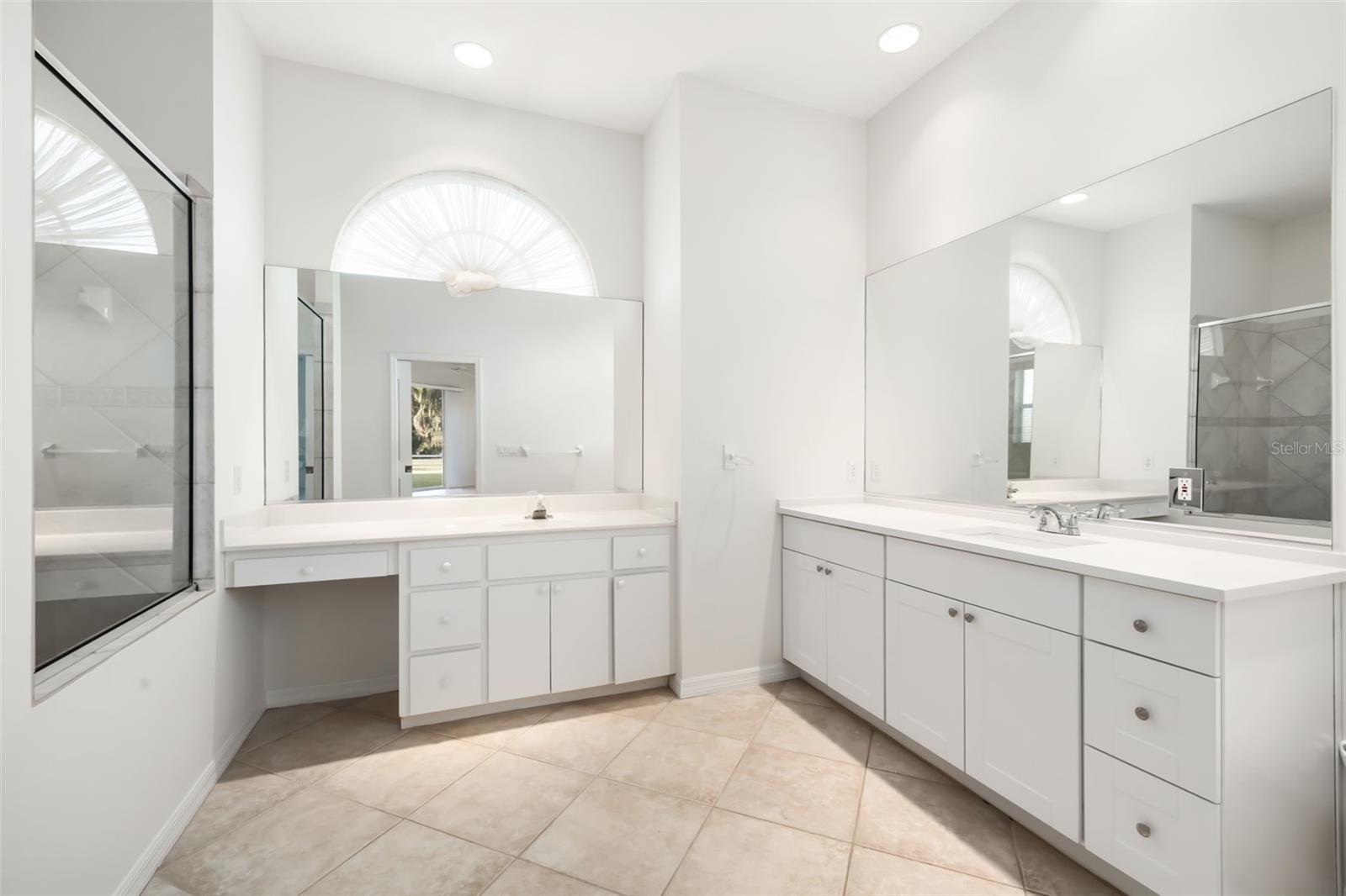 664 SILK OAK DR, VENICE, FL, 34293