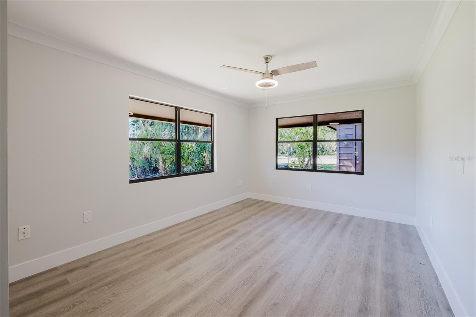 5604 DORAL DR, SARASOTA, FL, 34243