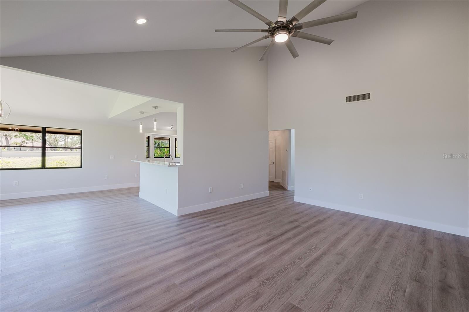 5604 DORAL DR, SARASOTA, FL, 34243