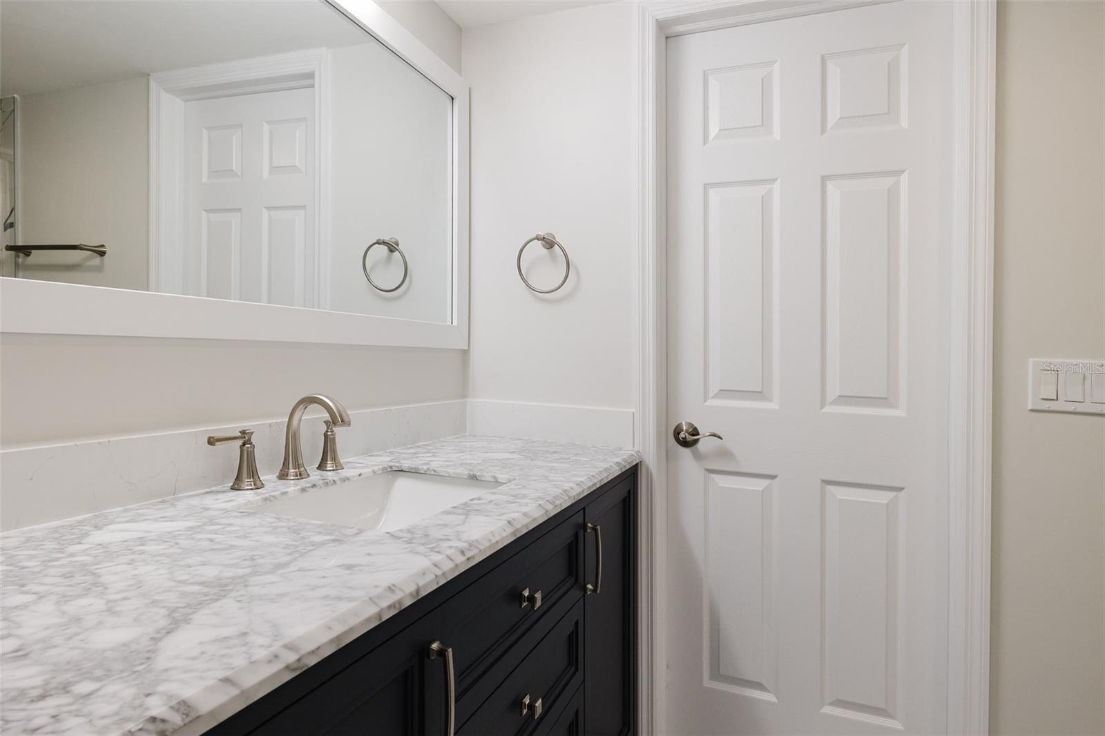 5604 DORAL DR, SARASOTA, FL, 34243