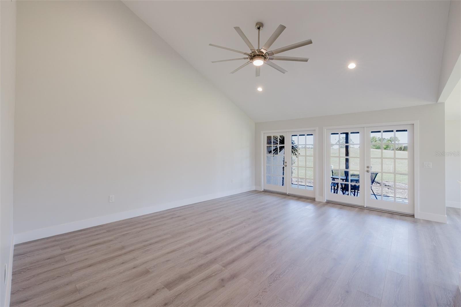 5604 DORAL DR, SARASOTA, FL, 34243