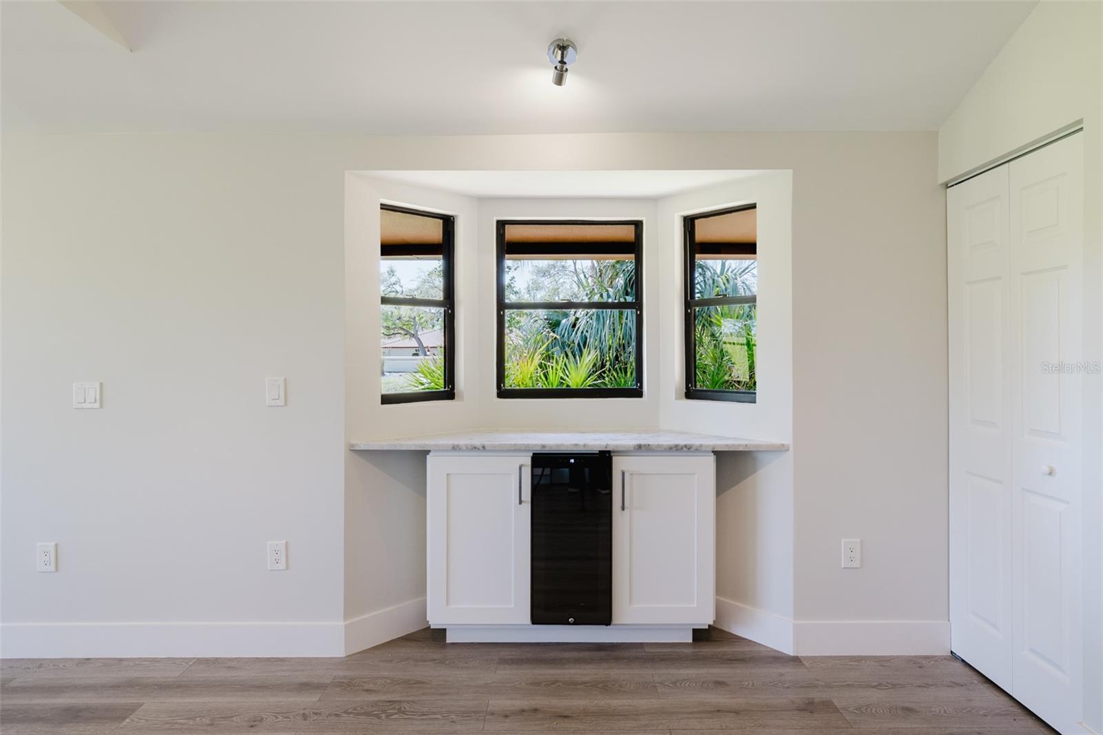 5604 DORAL DR, SARASOTA, FL, 34243