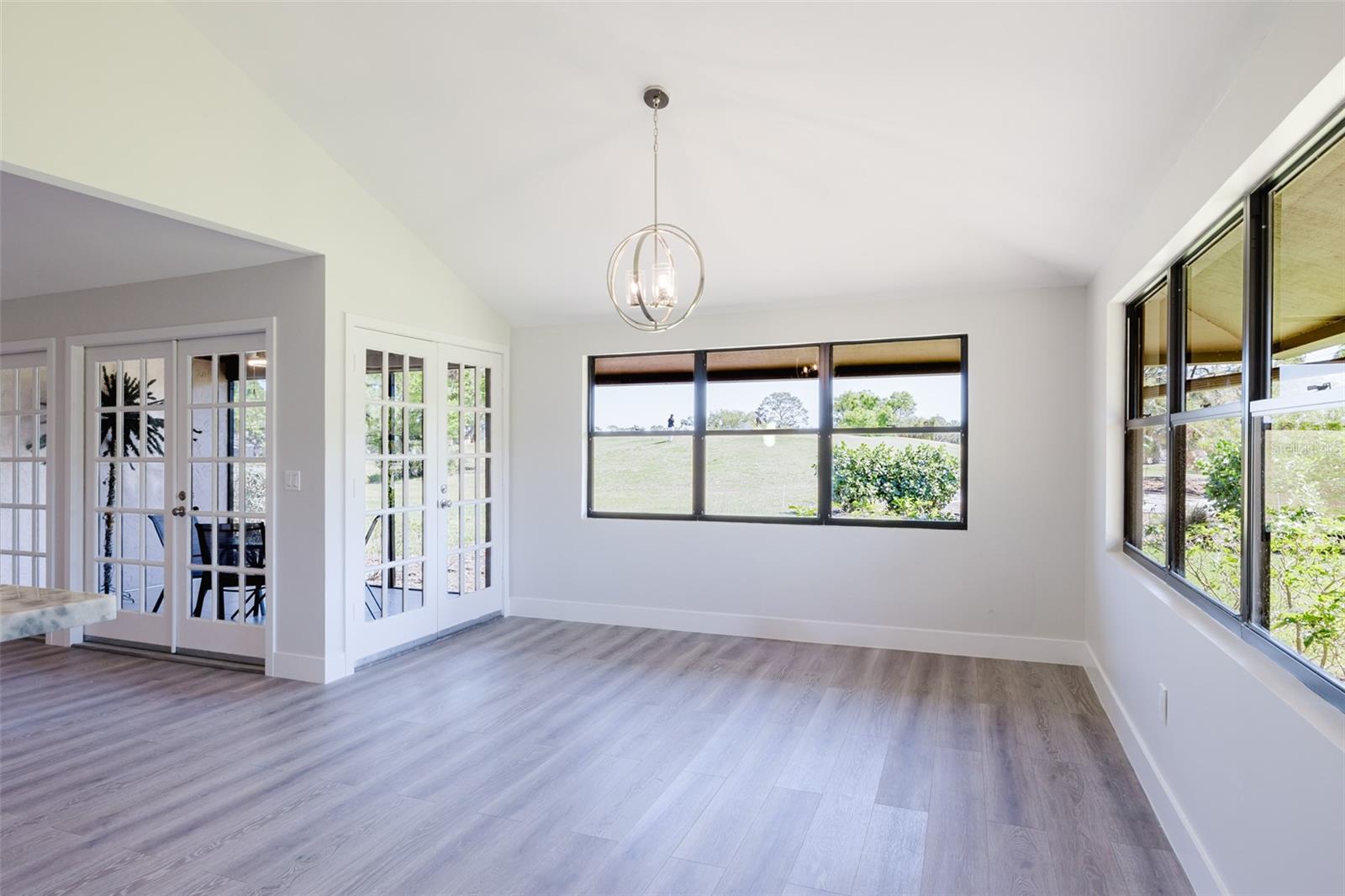 5604 DORAL DR, SARASOTA, FL, 34243