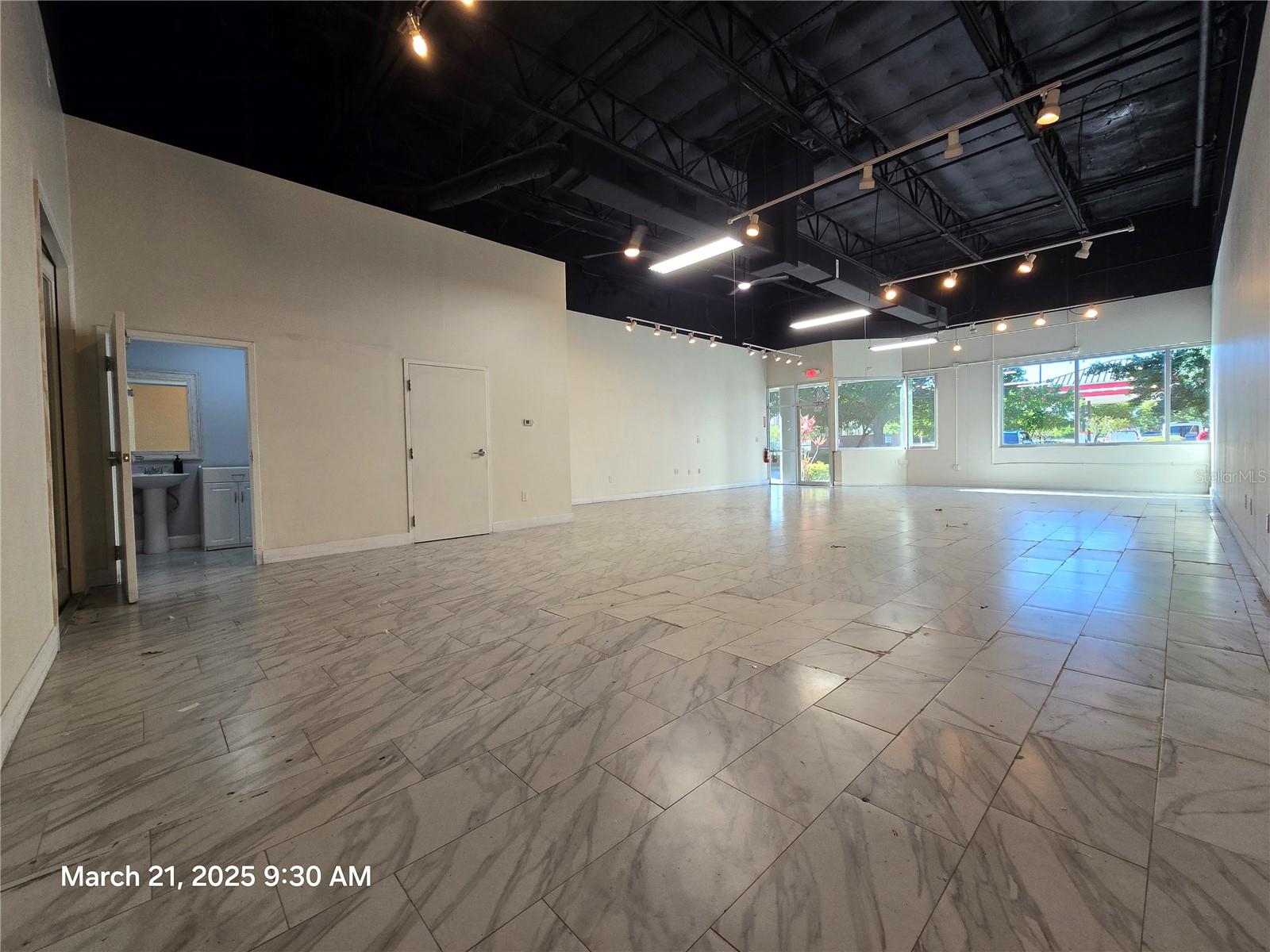7901 KINGSPOINTE PKWY #23, ORLANDO, FL, 32819