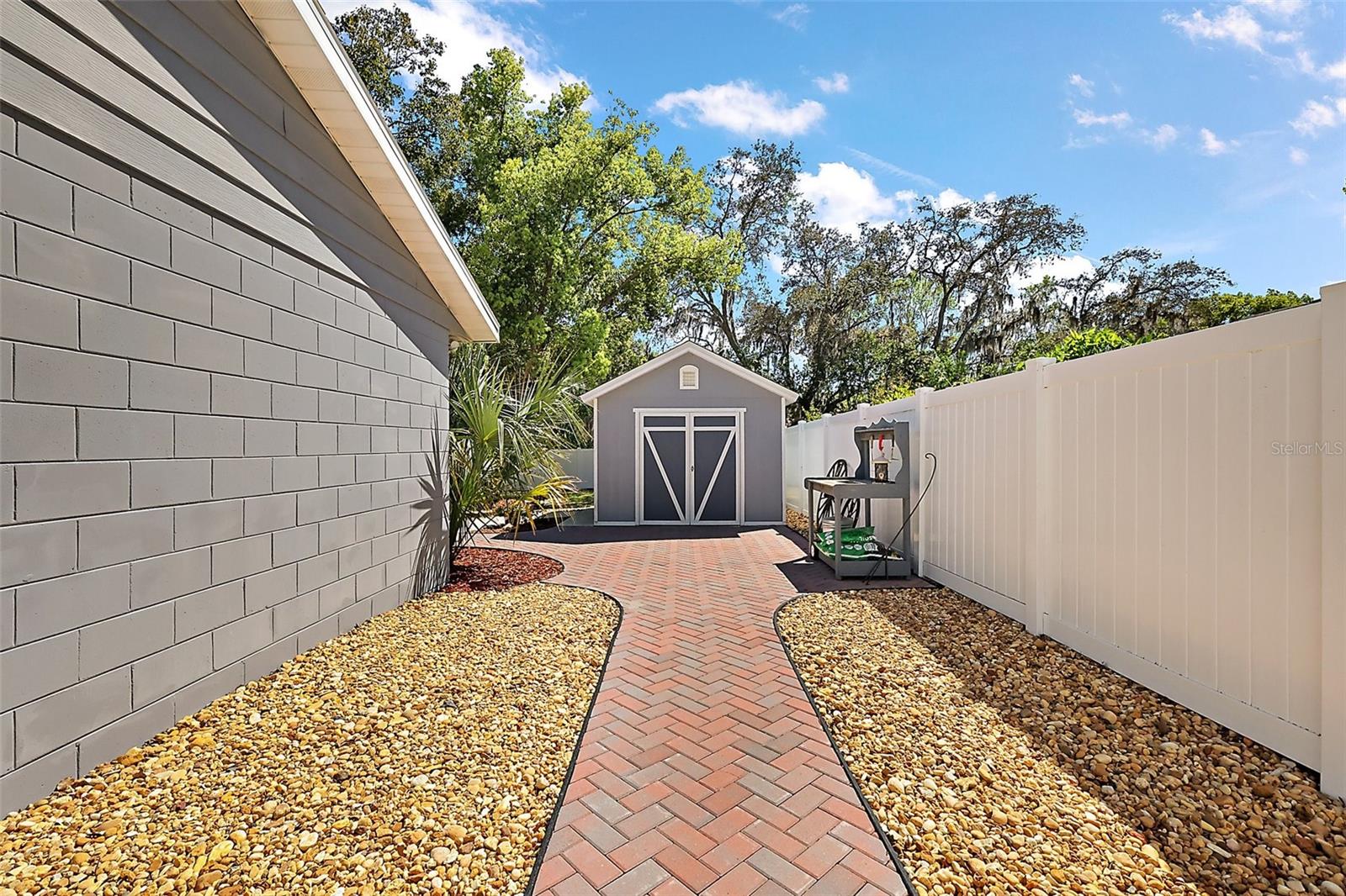 3860 BRANCH AVE, MOUNT DORA, FL, 32757