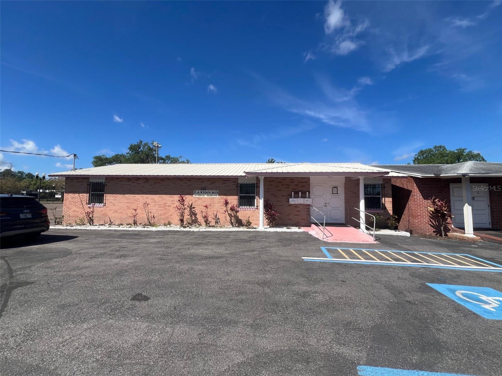 205 N PLANT AVE, PLANT CITY, FL, 33563