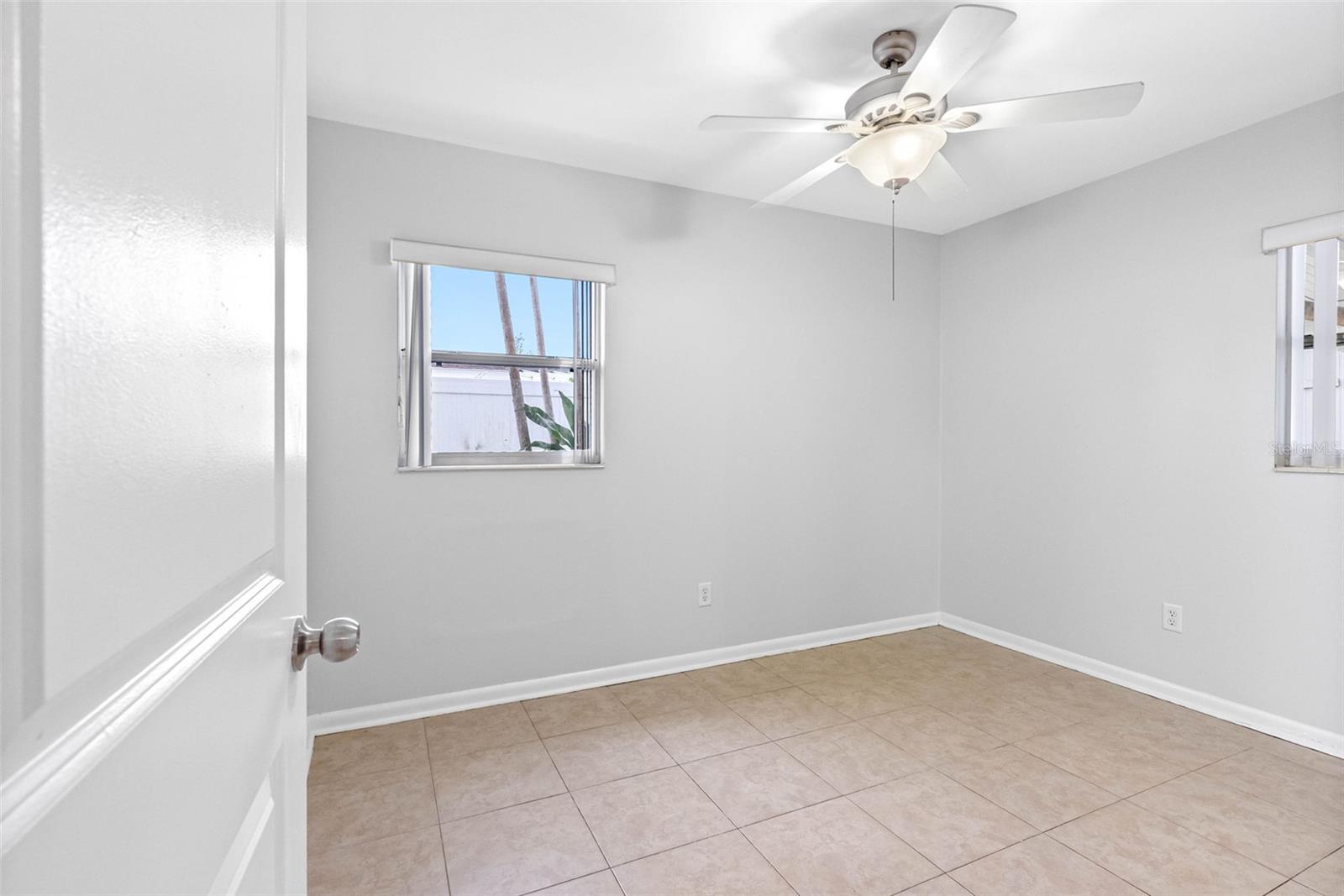 5103 TOWN N COUNTRY BLVD, TAMPA, FL, 33615