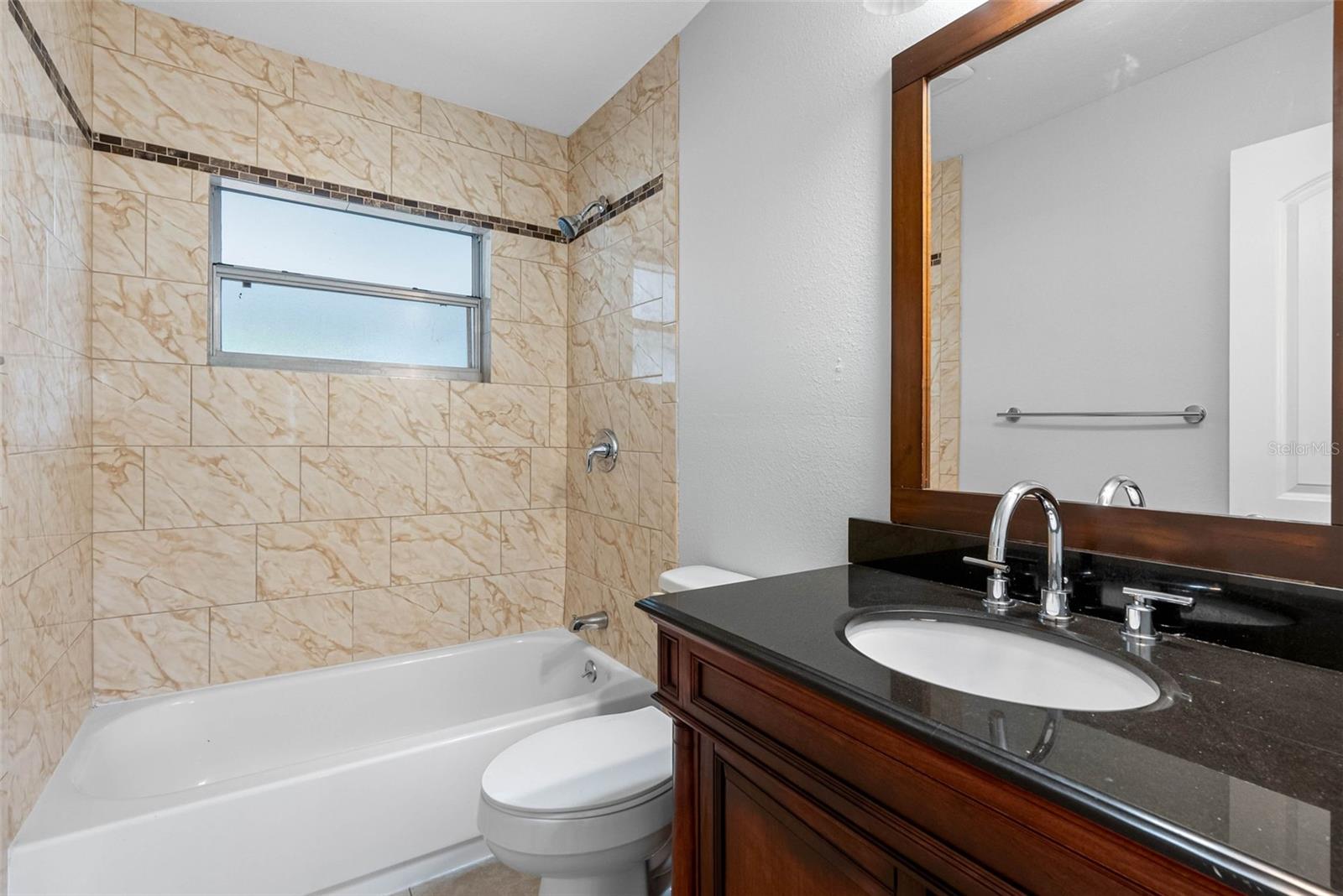 5103 TOWN N COUNTRY BLVD, TAMPA, FL, 33615
