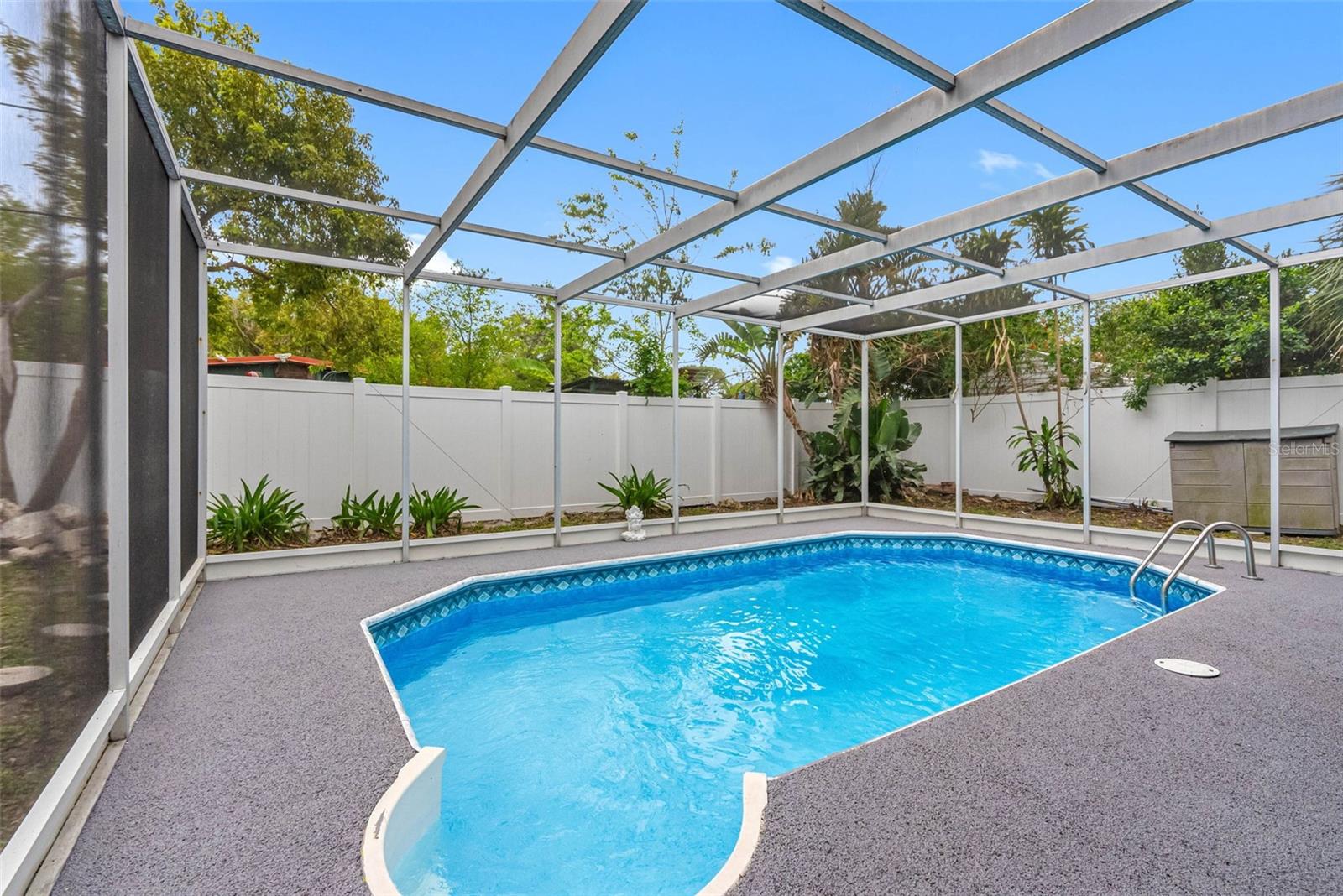 5103 TOWN N COUNTRY BLVD, TAMPA, FL, 33615