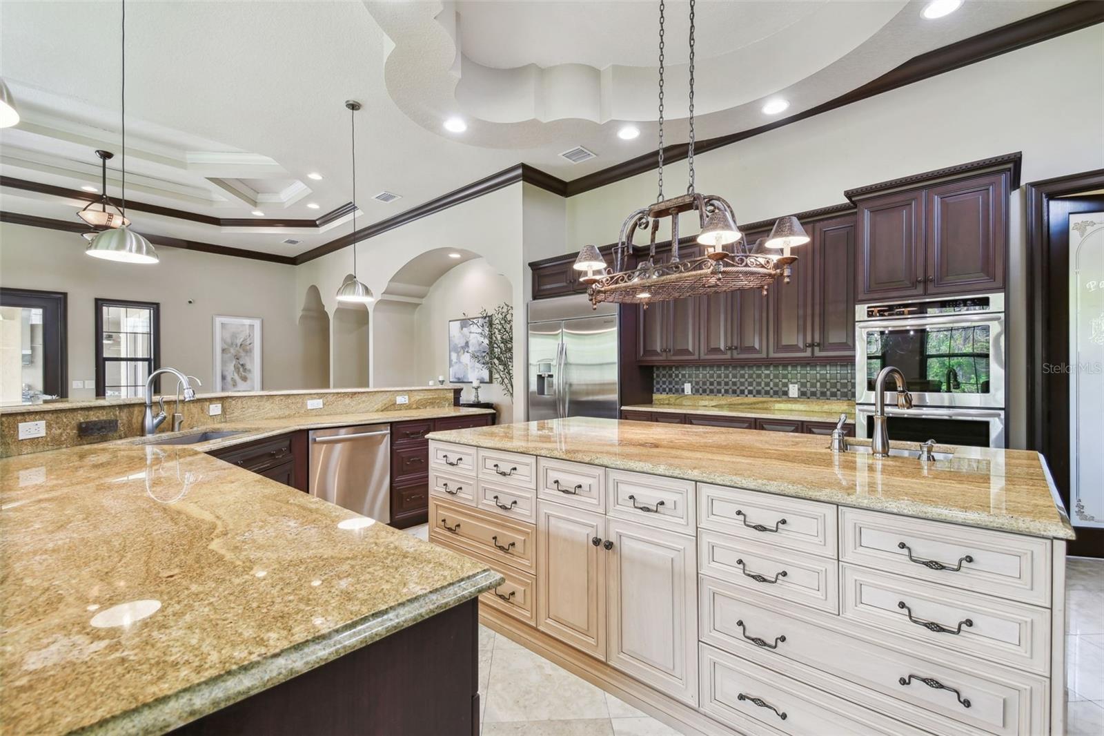 TB8364392 Property Photo