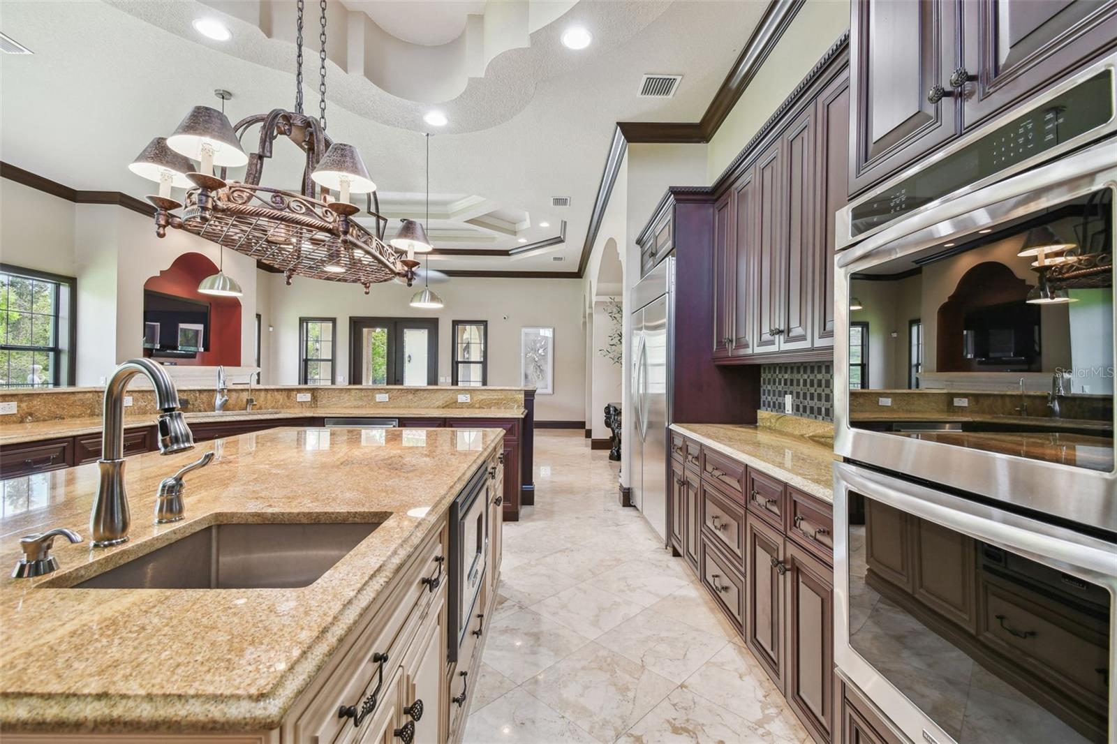 TB8364392 Property Photo