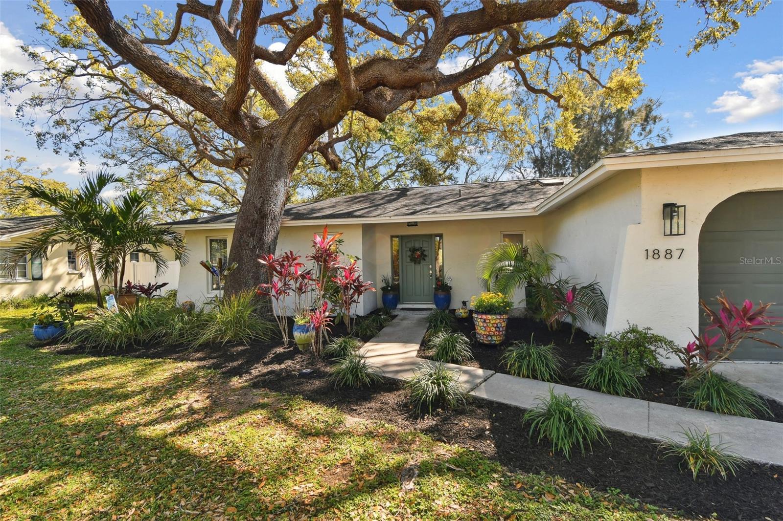 1887 OAK FOREST DR E, CLEARWATER, FL, 33759