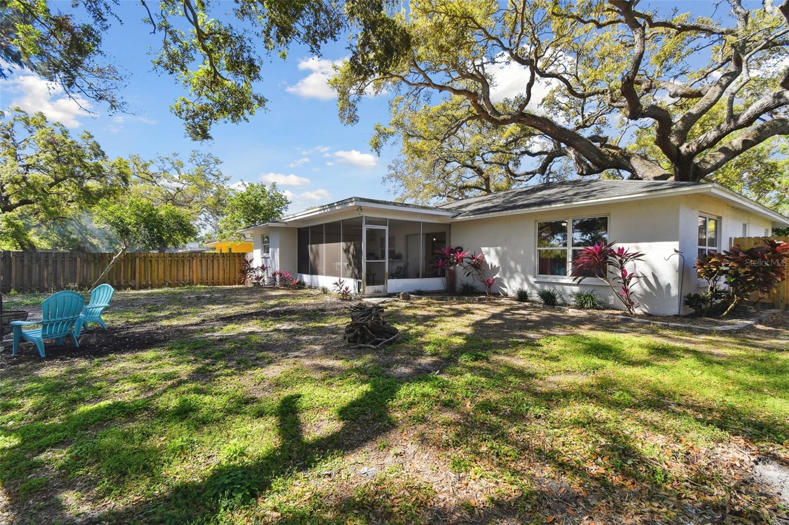 1887 OAK FOREST DR E, CLEARWATER, FL, 33759