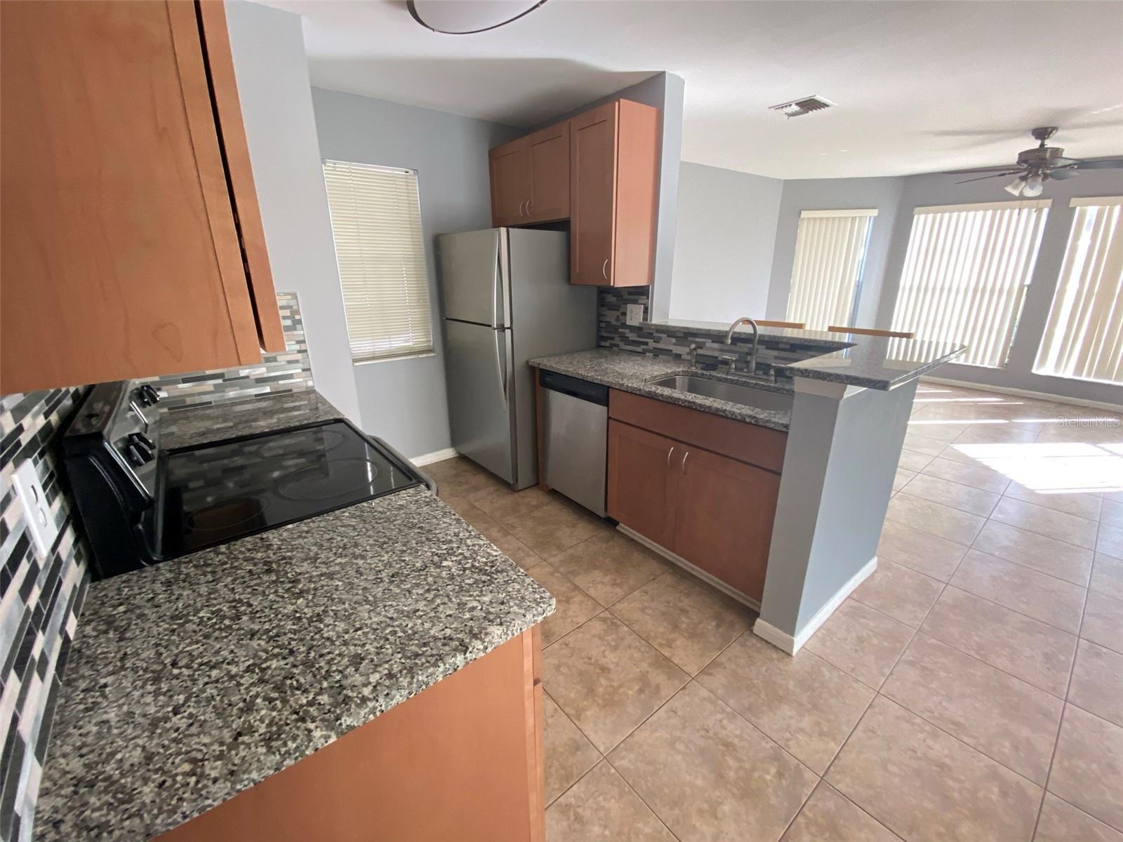 962 NEWCASTLE CIR #100, LAKE MARY, FL, 32746