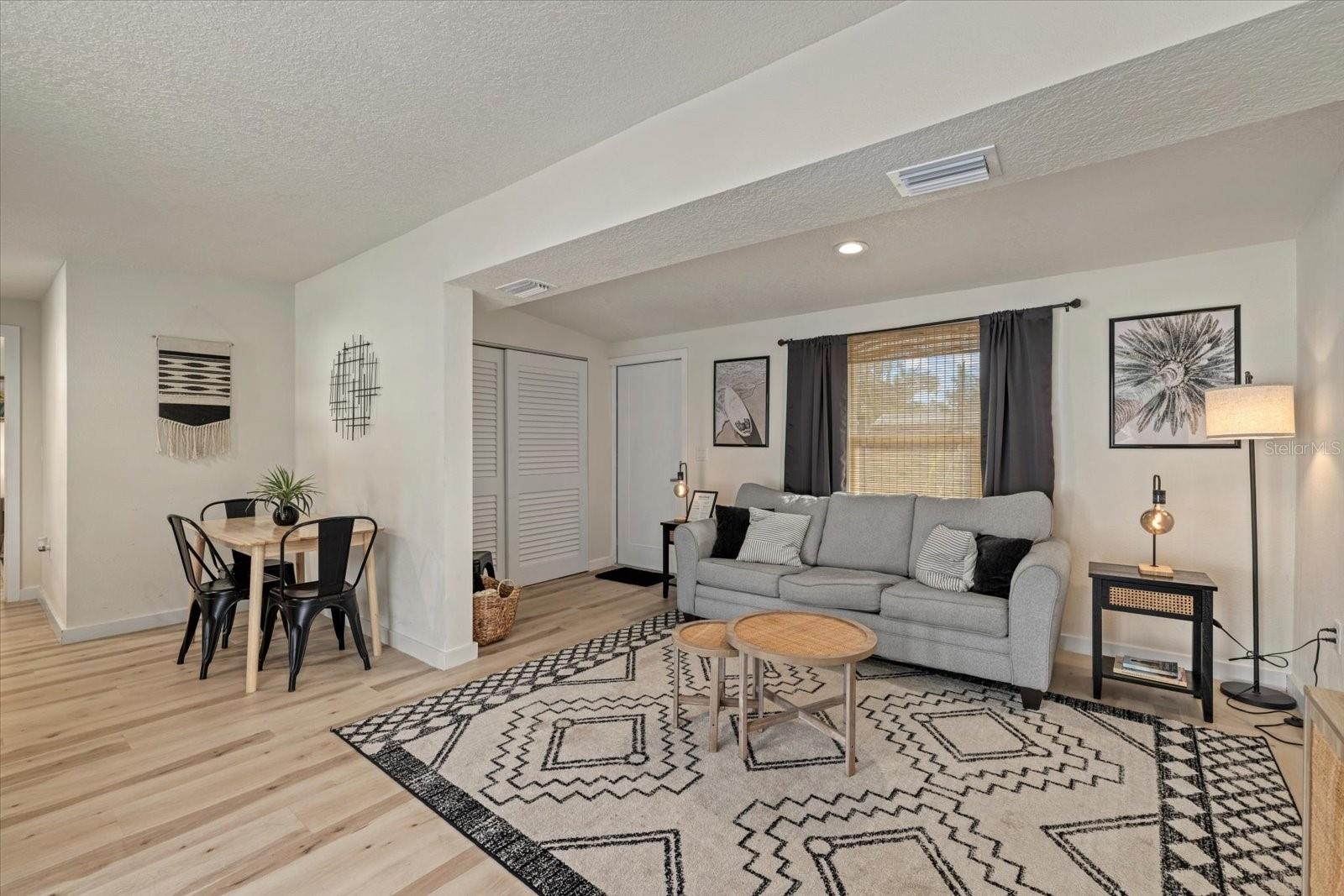 2069 BOUGAINVILLEA ST, SARASOTA, FL, 34239