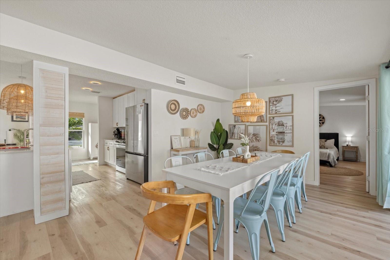 2069 BOUGAINVILLEA ST, SARASOTA, FL, 34239