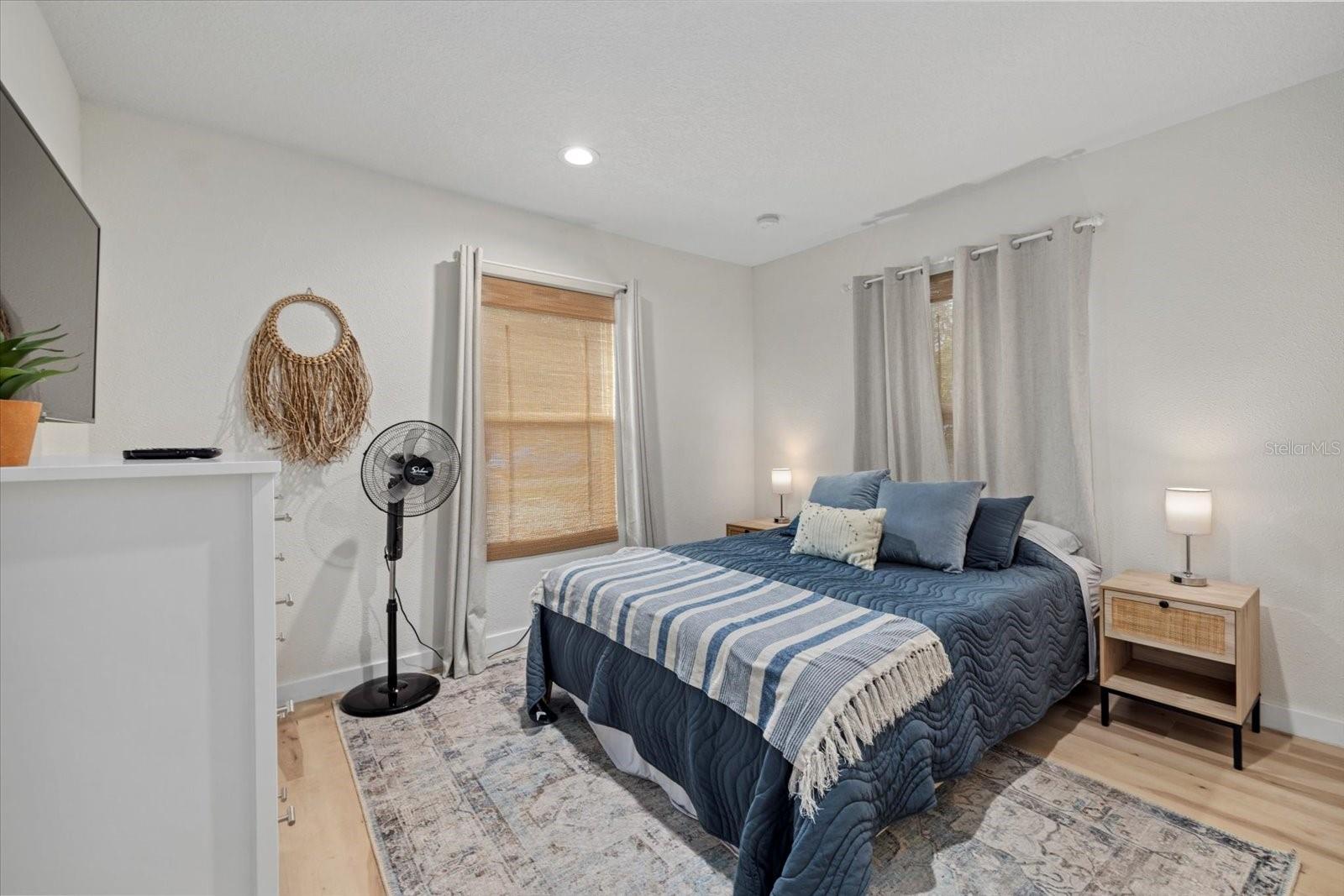 2069 BOUGAINVILLEA ST, SARASOTA, FL, 34239