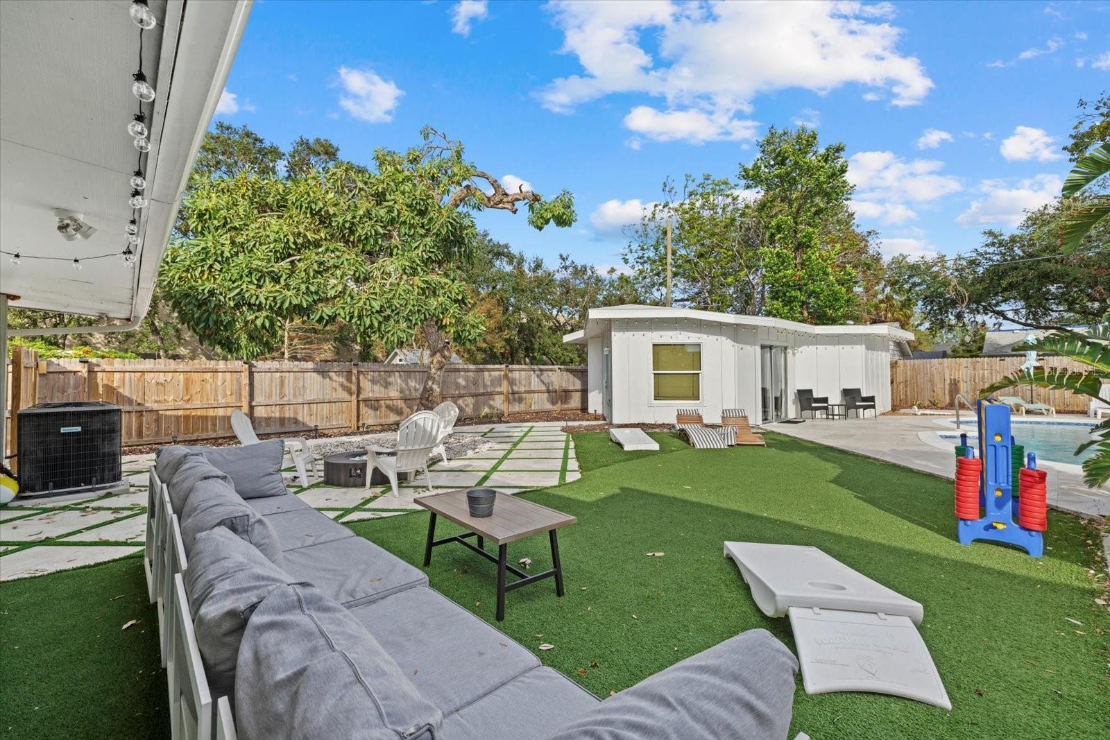 2069 BOUGAINVILLEA ST, SARASOTA, FL, 34239