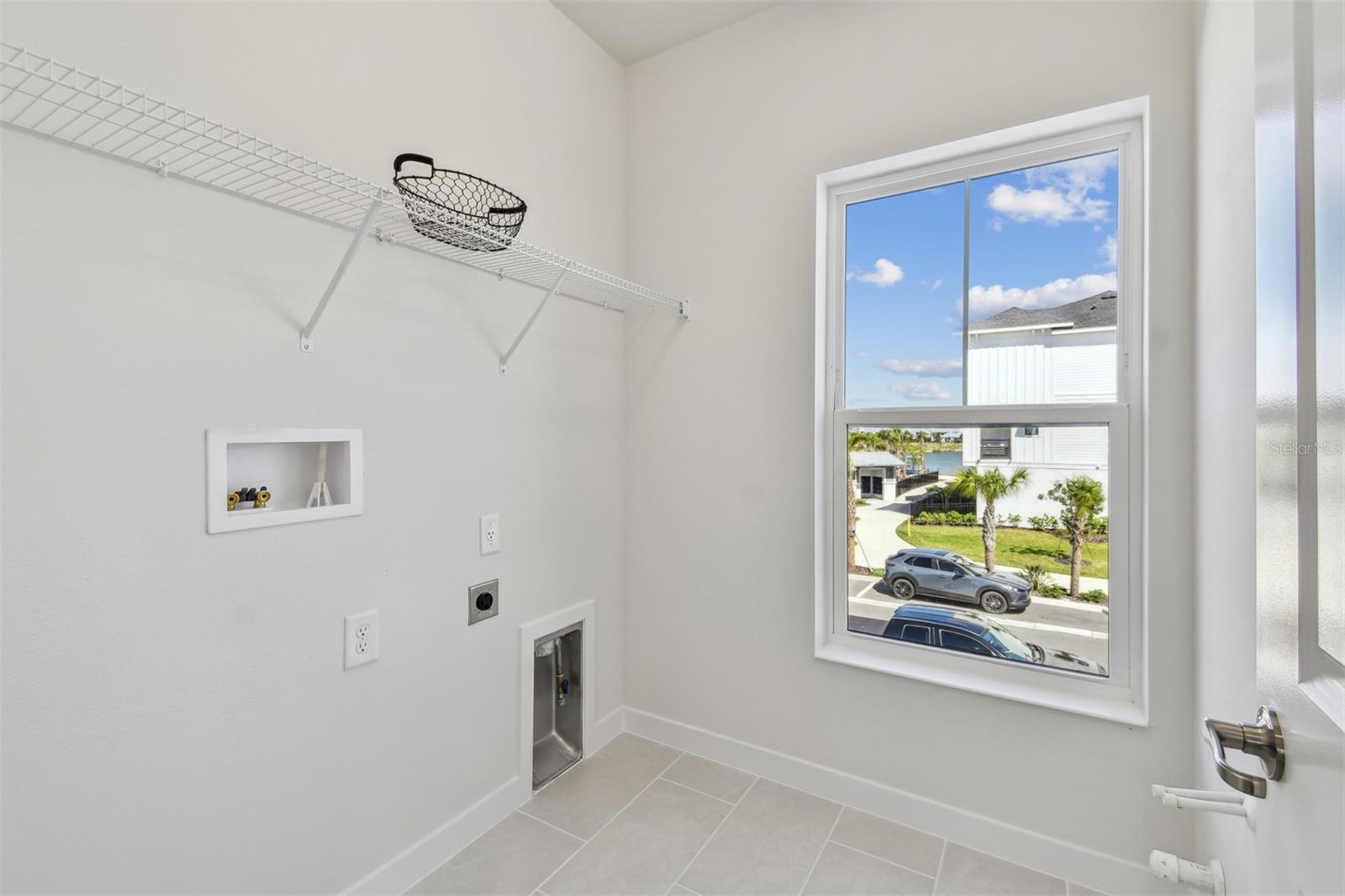 1558 MERRYTHOUGHT LN, SARASOTA, FL, 34240