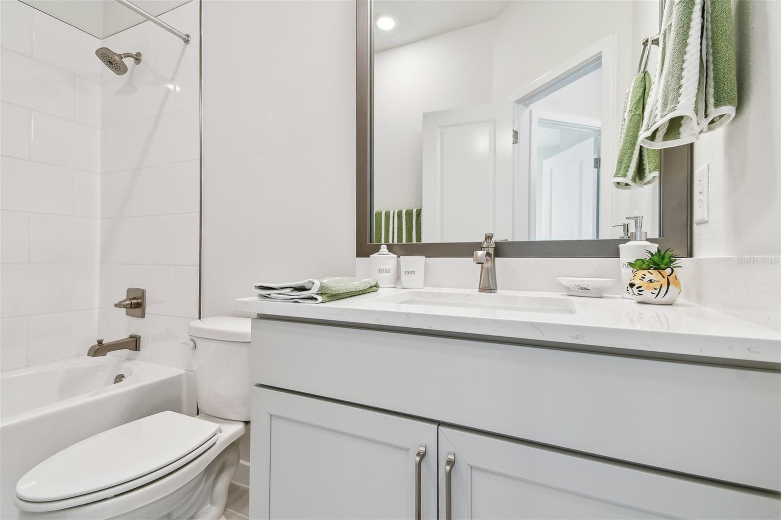 1558 MERRYTHOUGHT LN, SARASOTA, FL, 34240