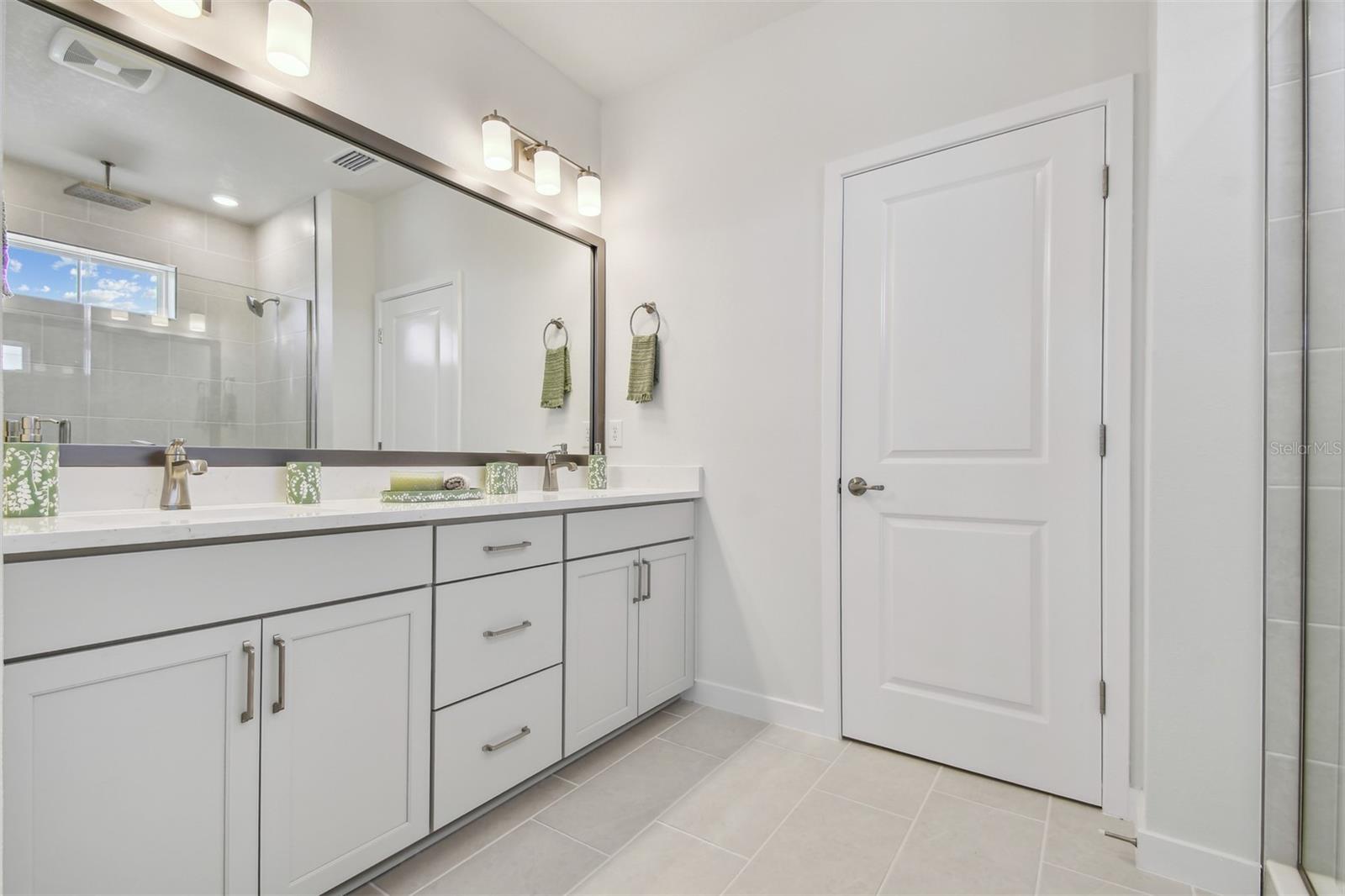 1558 MERRYTHOUGHT LN, SARASOTA, FL, 34240