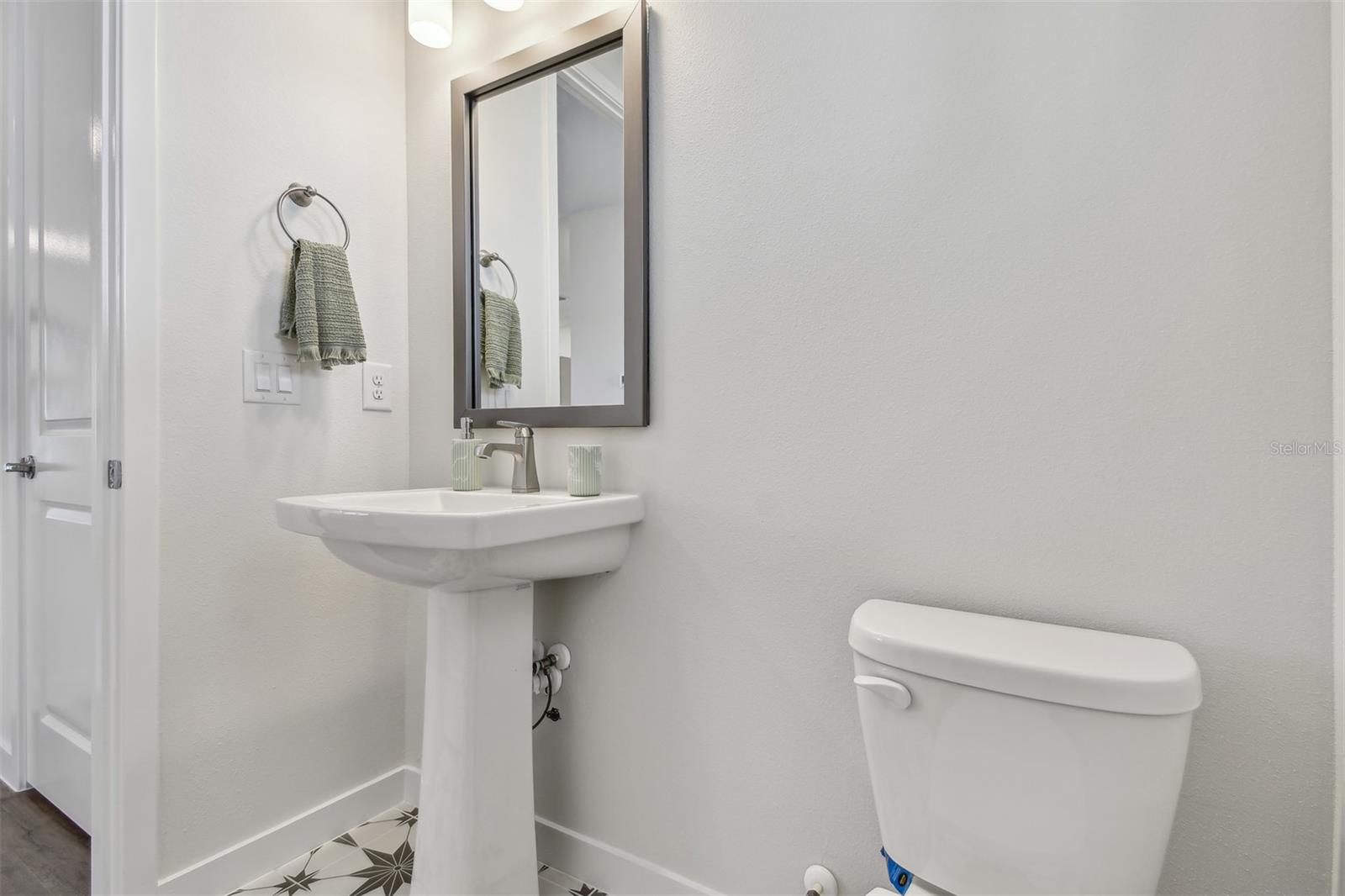 1558 MERRYTHOUGHT LN, SARASOTA, FL, 34240