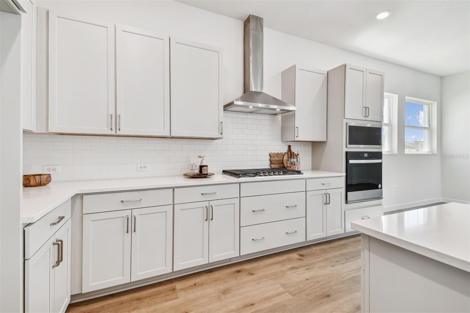 1558 MERRYTHOUGHT LN, SARASOTA, FL, 34240