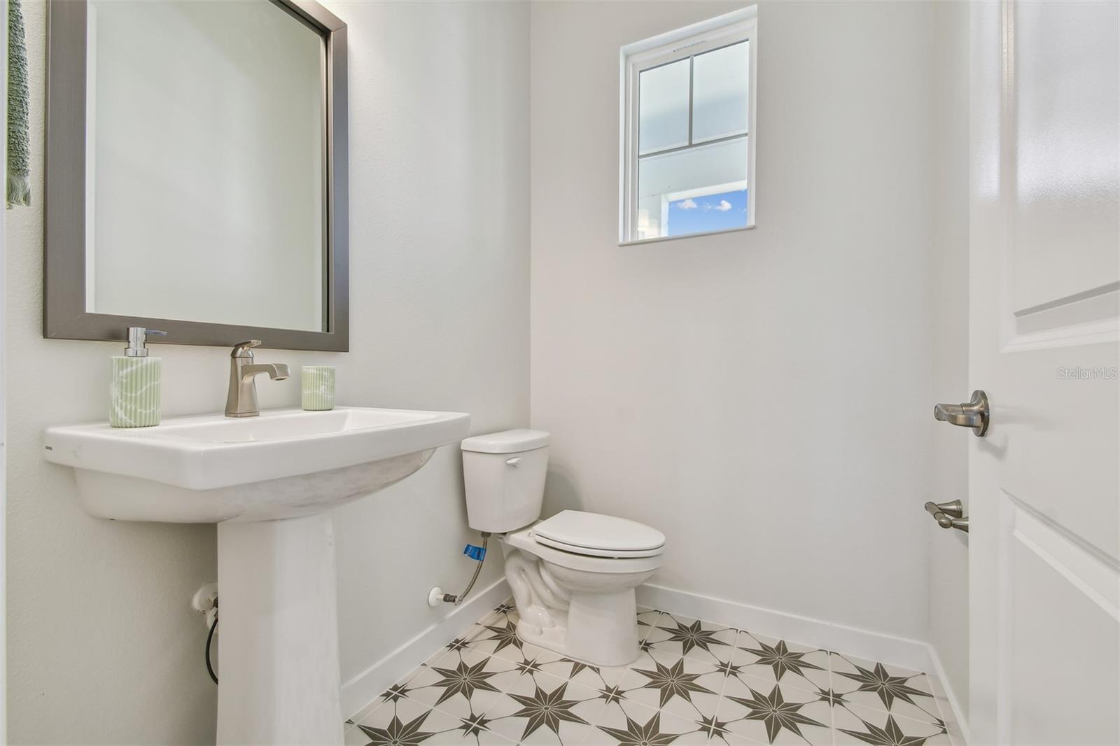 1558 MERRYTHOUGHT LN, SARASOTA, FL, 34240