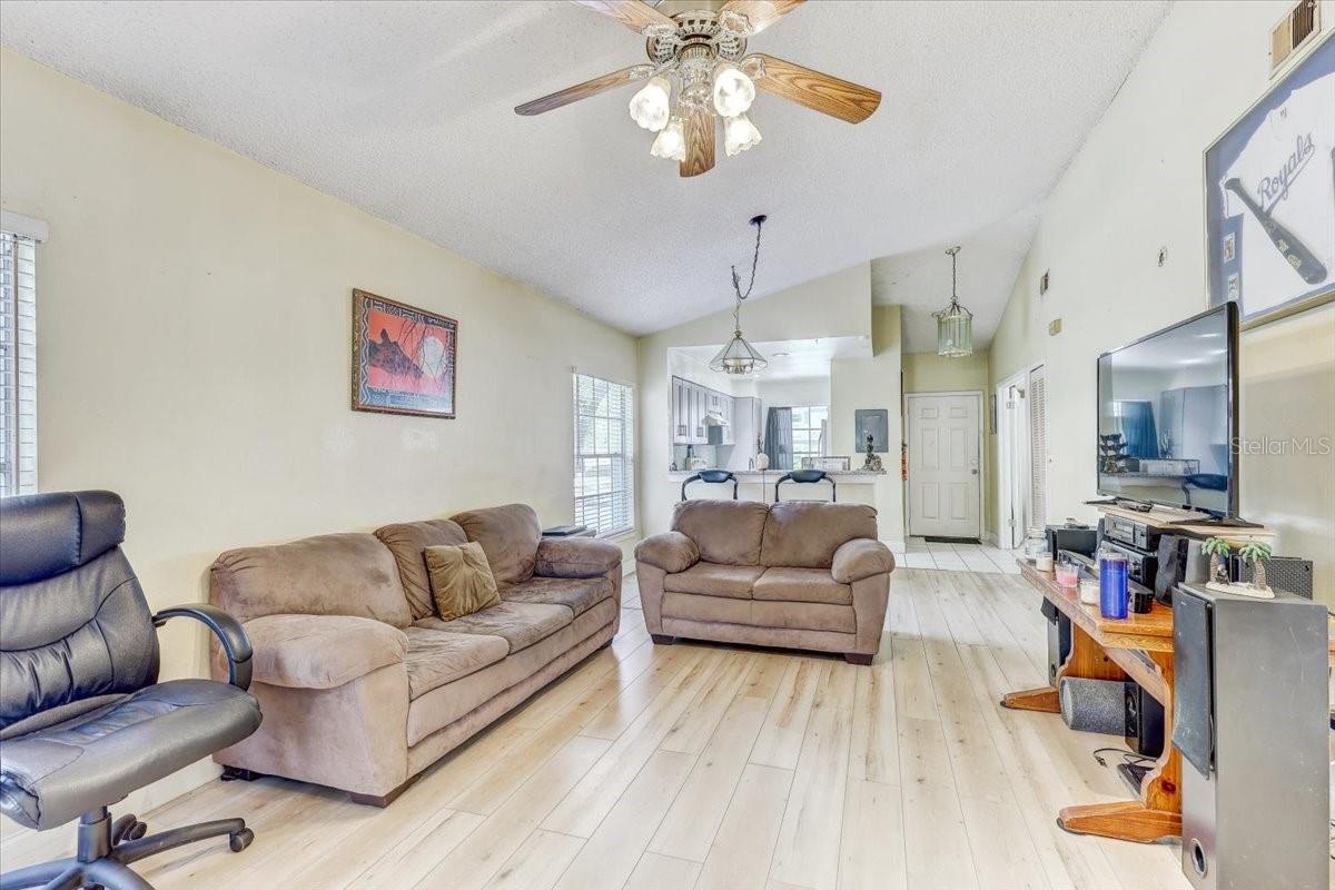 4524 OAK ARBOR CIR, ORLANDO, FL, 32802