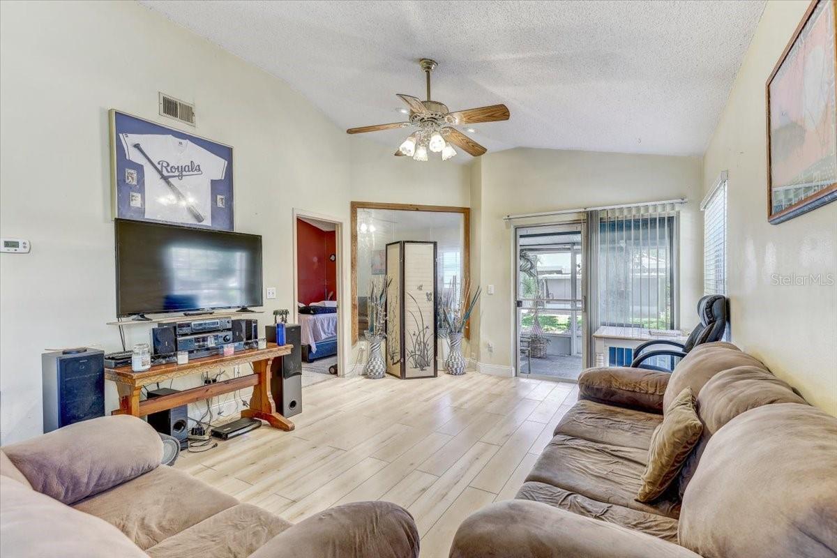 4524 OAK ARBOR CIR, ORLANDO, FL, 32802