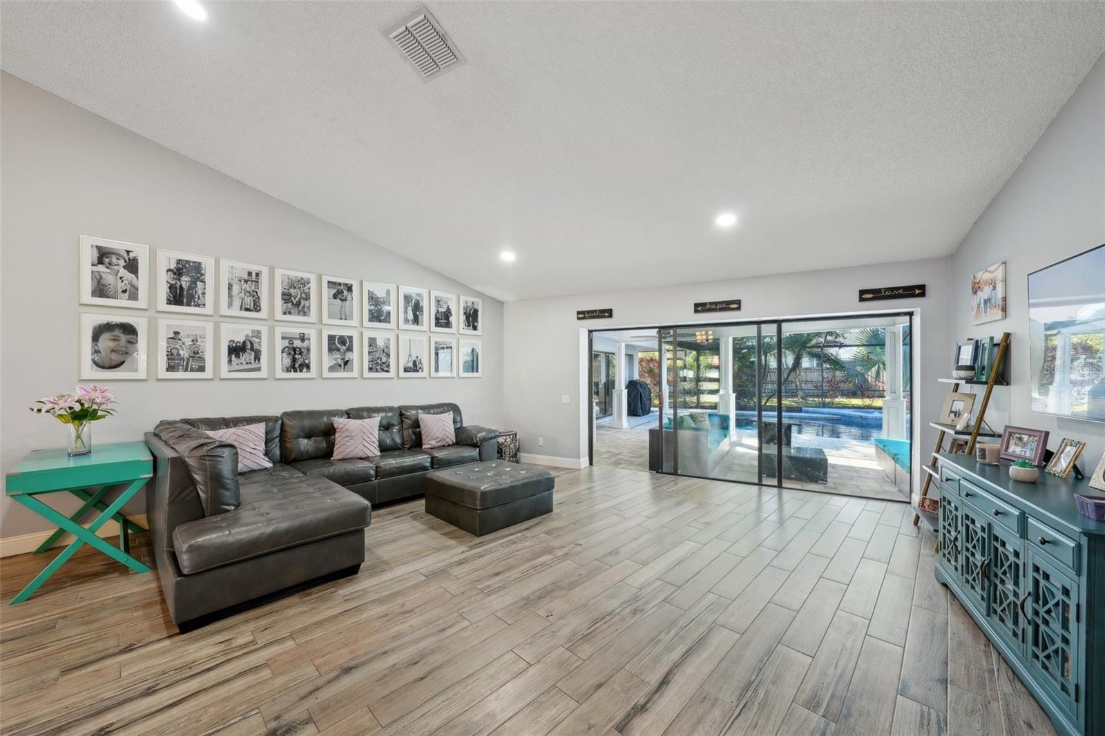3994 BELMOOR DR, PALM HARBOR, FL, 34685