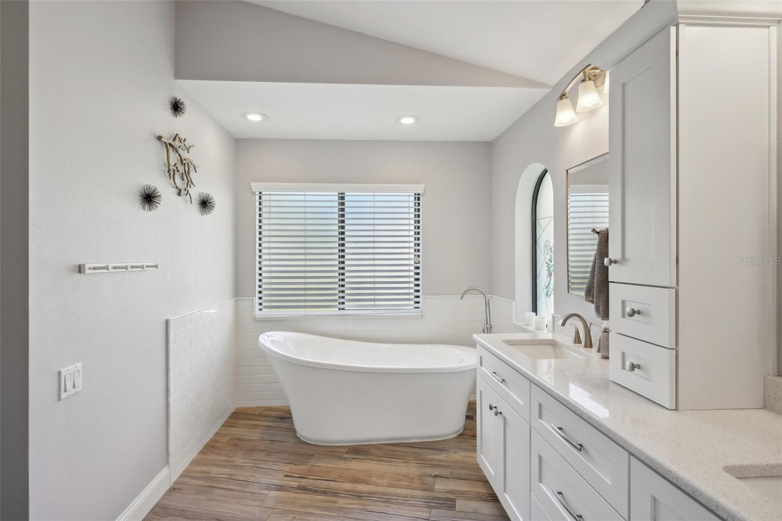 3994 BELMOOR DR, PALM HARBOR, FL, 34685