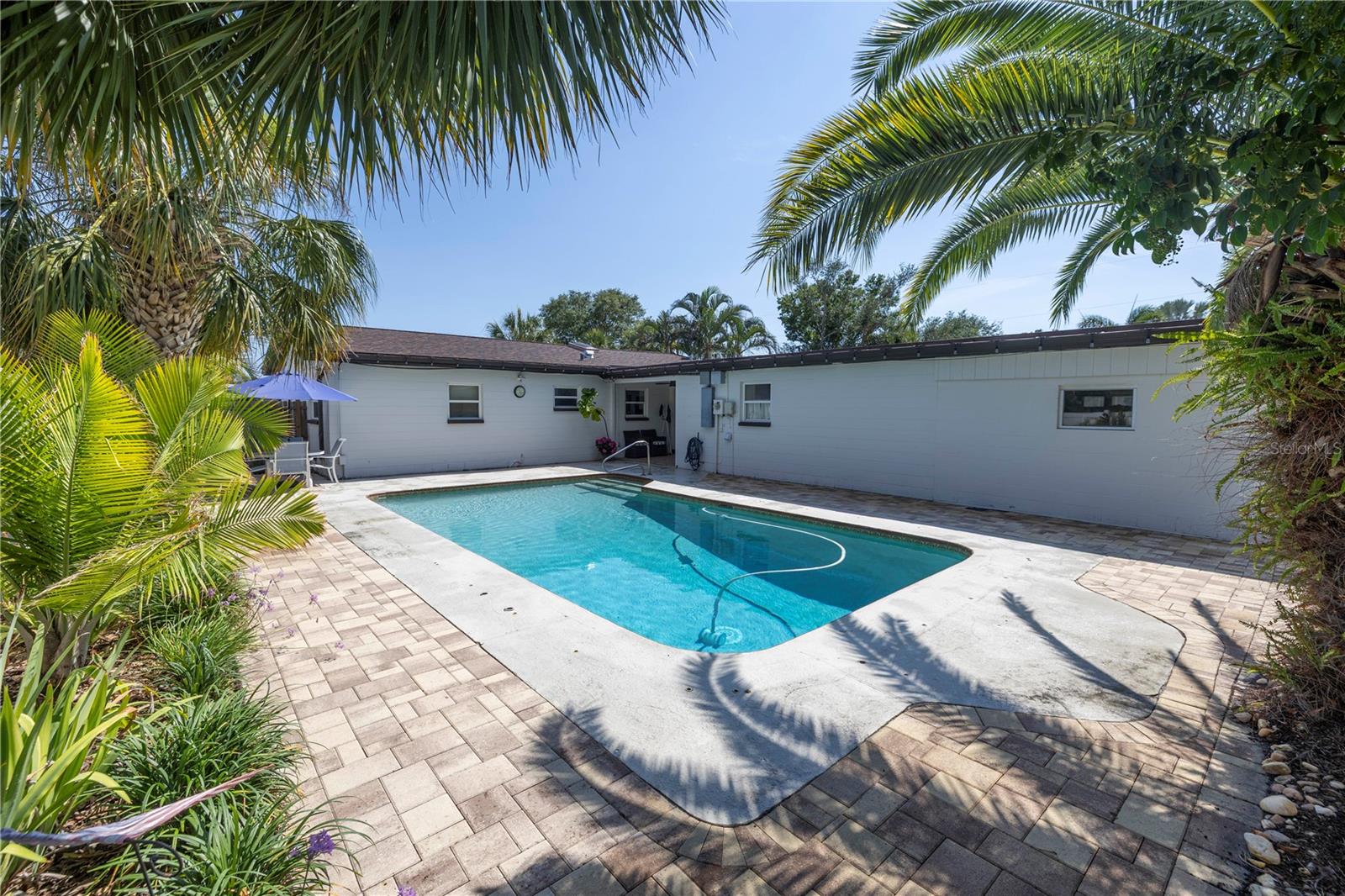 1101 39TH AVE NE, ST PETERSBURG, FL, 33703