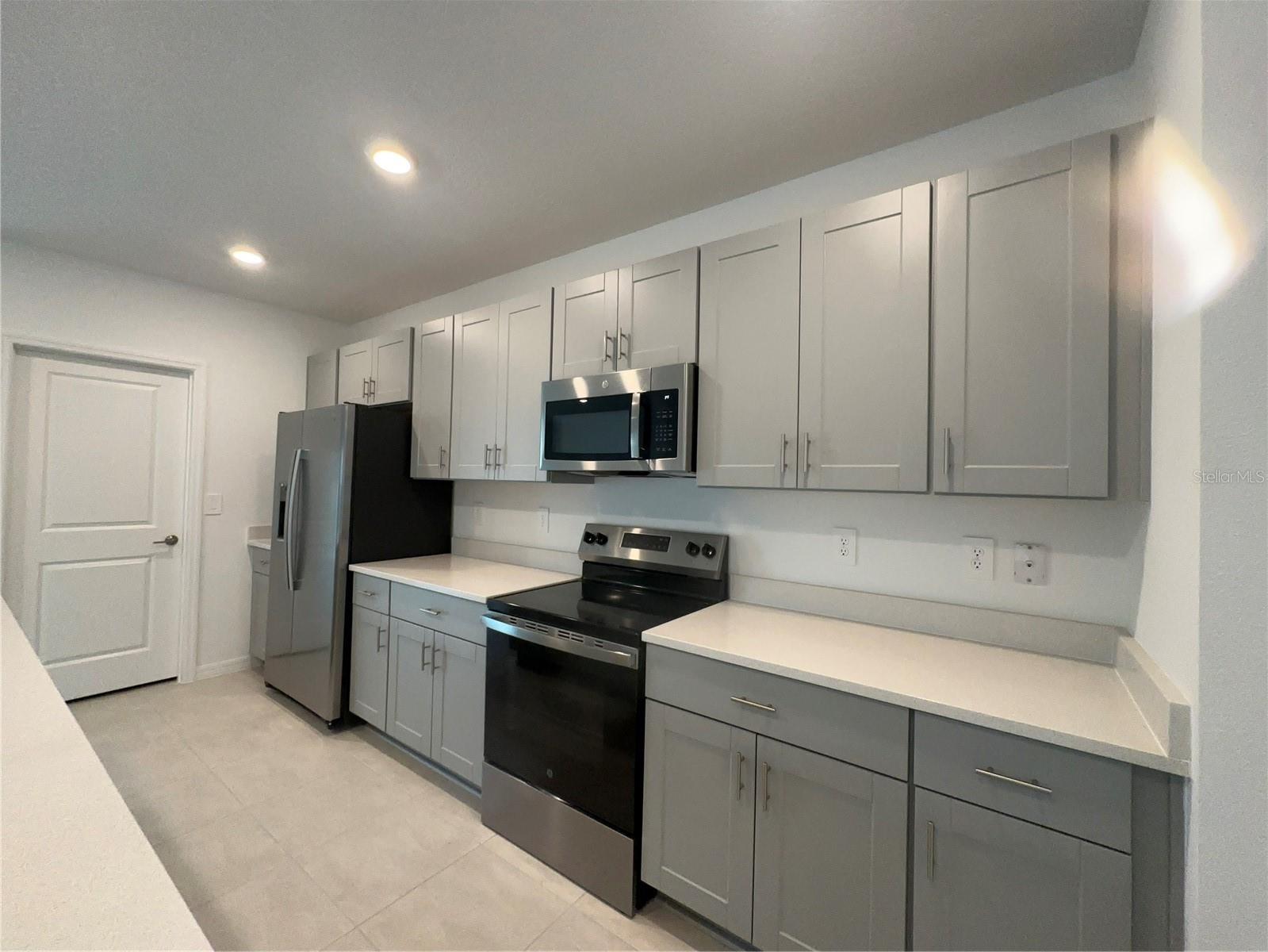 3046 CADENCE SOUND LN, KISSIMMEE, FL, 34744
