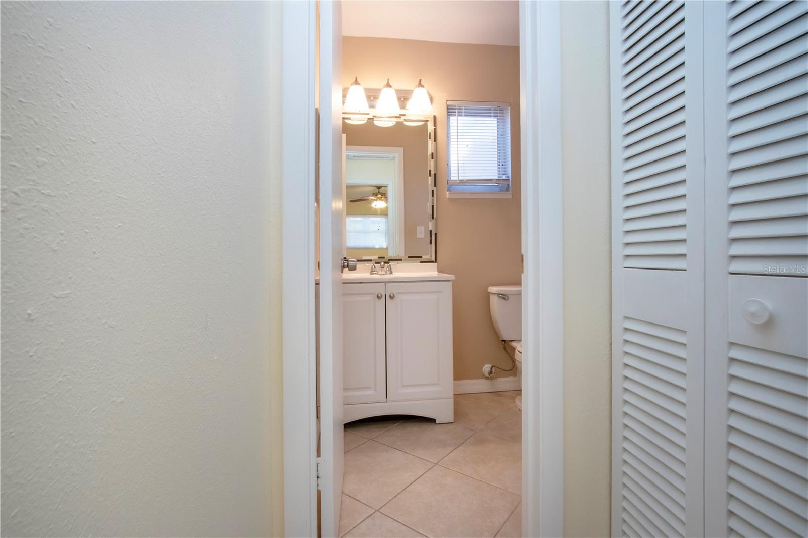 2806 SWIFTON DR #104, SARASOTA, FL, 34231