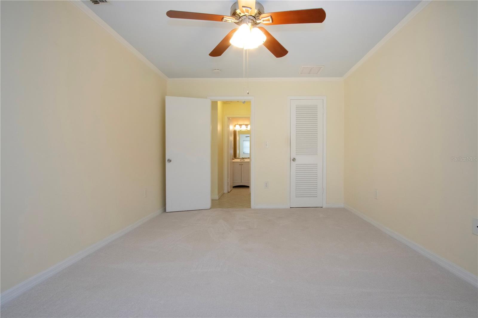 2806 SWIFTON DR #104, SARASOTA, FL, 34231