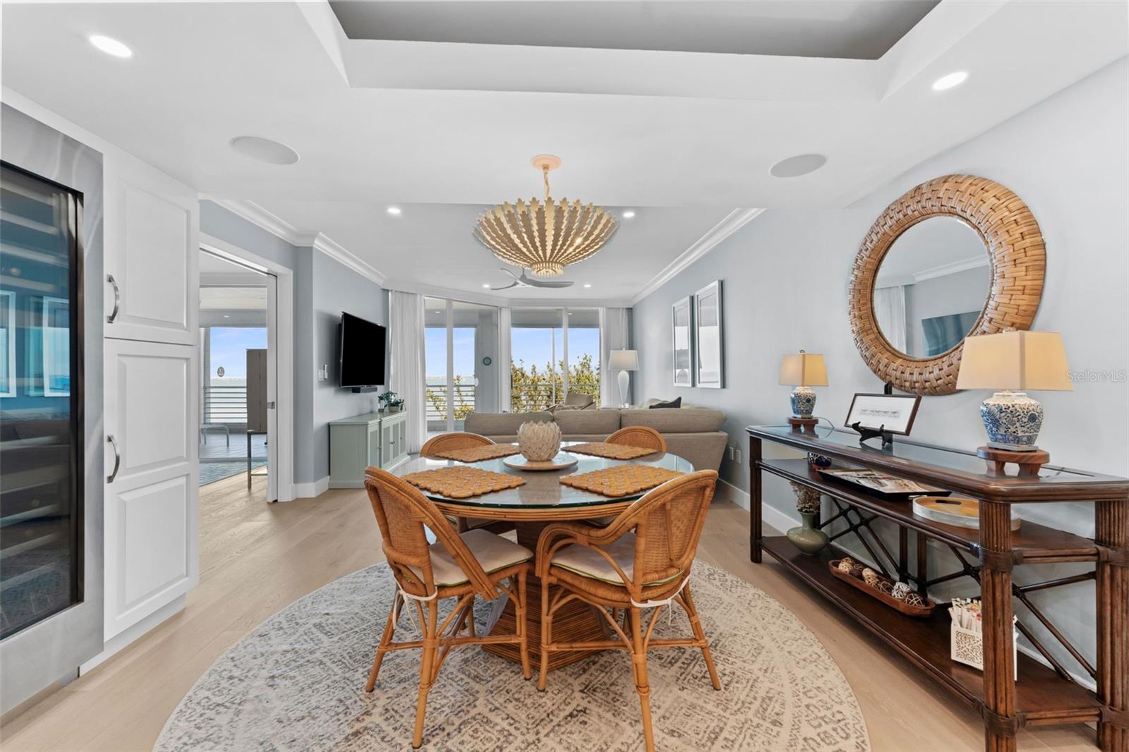 2410 HARBOURSIDE DR #142, LONGBOAT KEY, FL, 34228