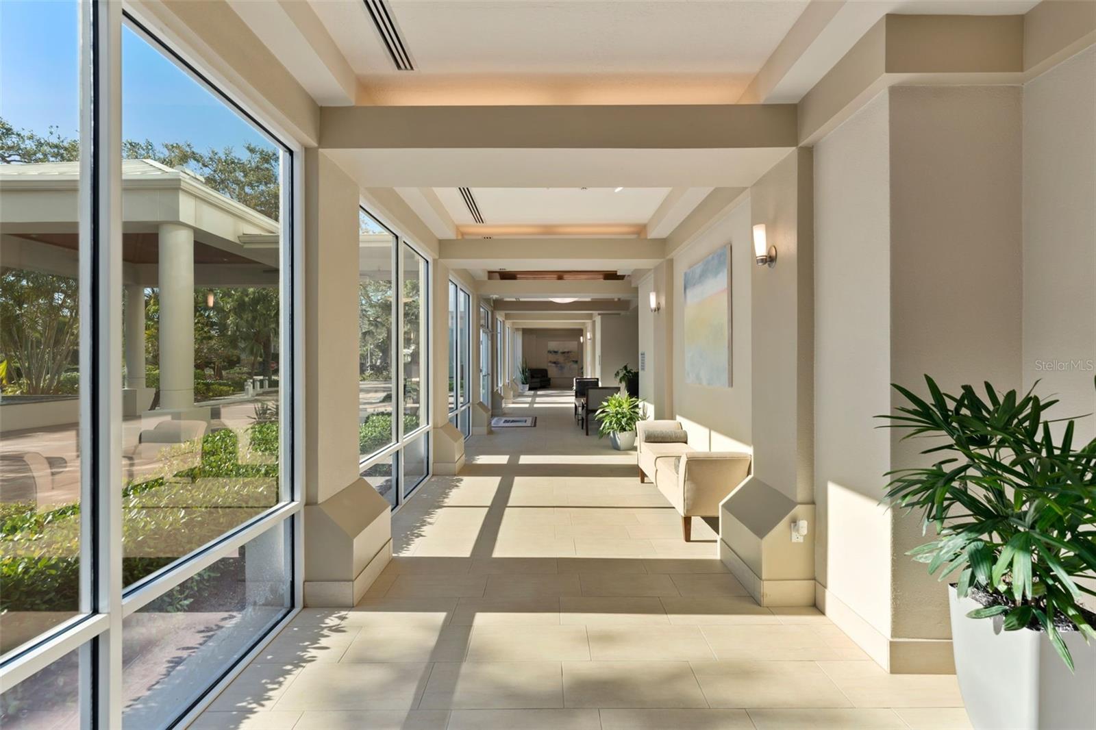 2410 HARBOURSIDE DR #142, LONGBOAT KEY, FL, 34228