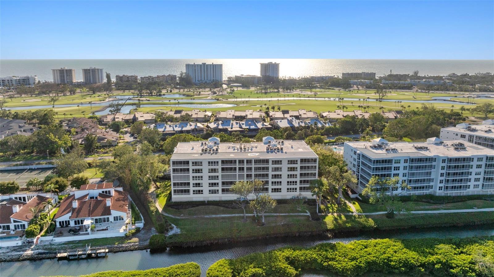 2410 HARBOURSIDE DR #142, LONGBOAT KEY, FL, 34228