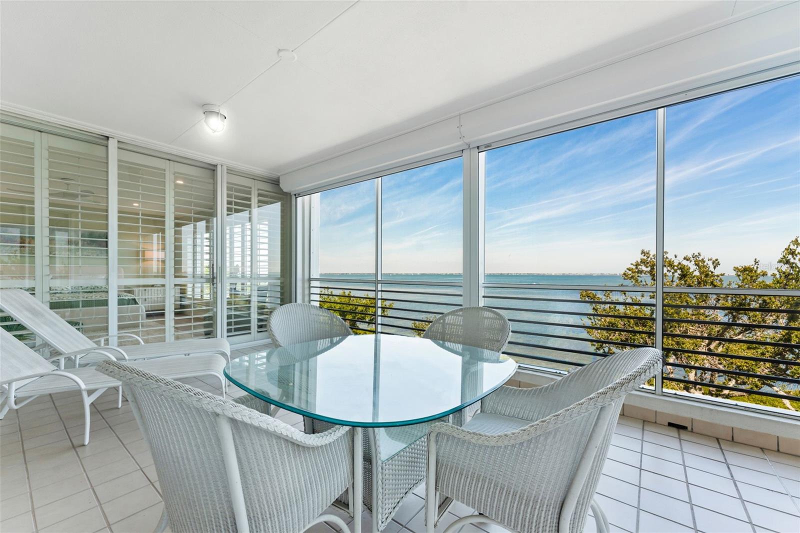 2410 HARBOURSIDE DR #142, LONGBOAT KEY, FL, 34228