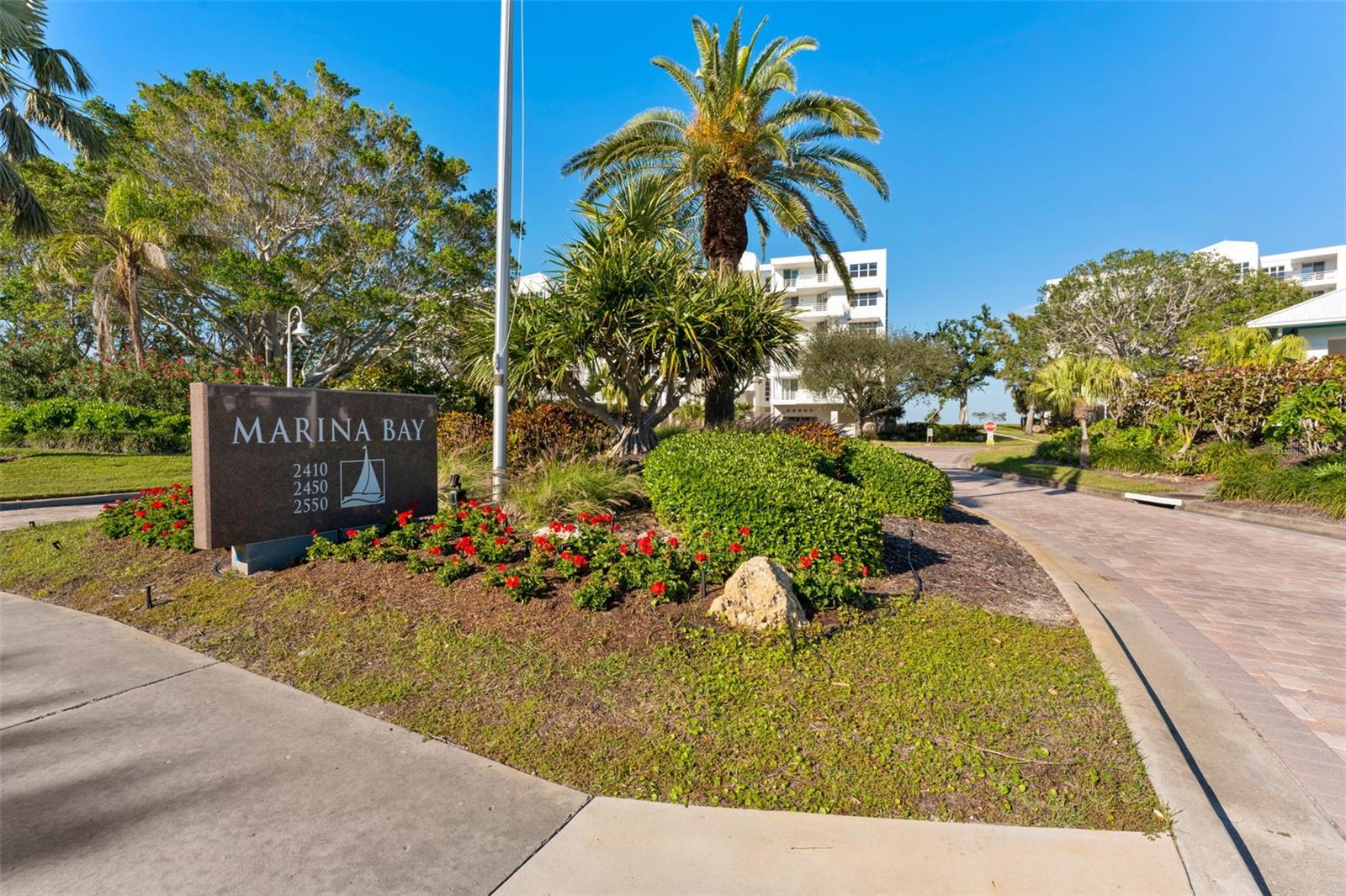 2410 HARBOURSIDE DR #142, LONGBOAT KEY, FL, 34228
