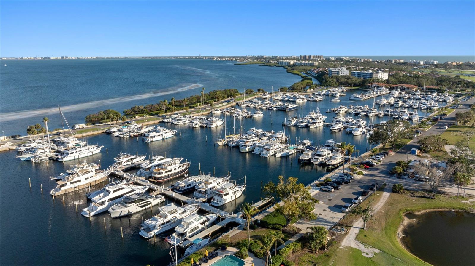 2410 HARBOURSIDE DR #142, LONGBOAT KEY, FL, 34228