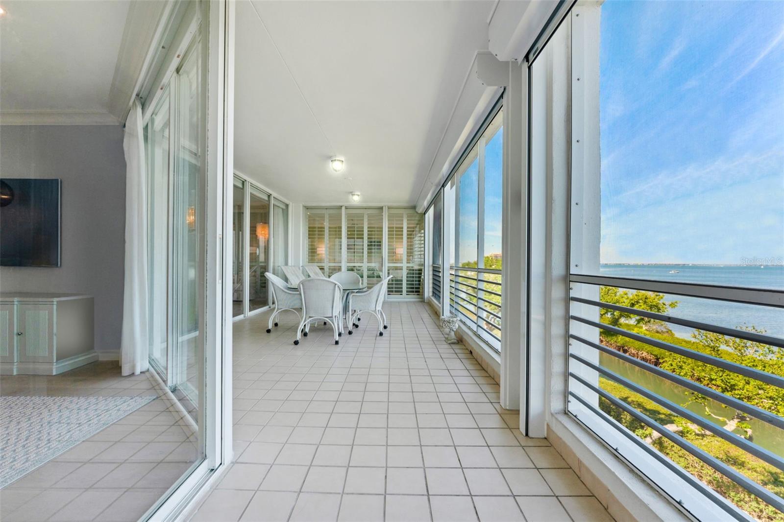 2410 HARBOURSIDE DR #142, LONGBOAT KEY, FL, 34228