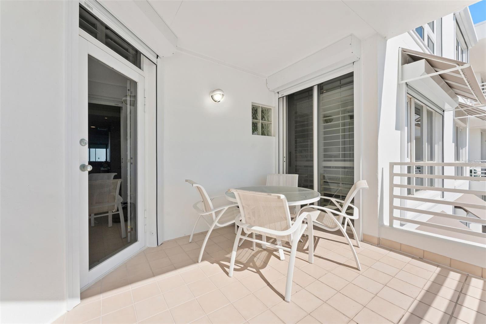 2410 HARBOURSIDE DR #142, LONGBOAT KEY, FL, 34228