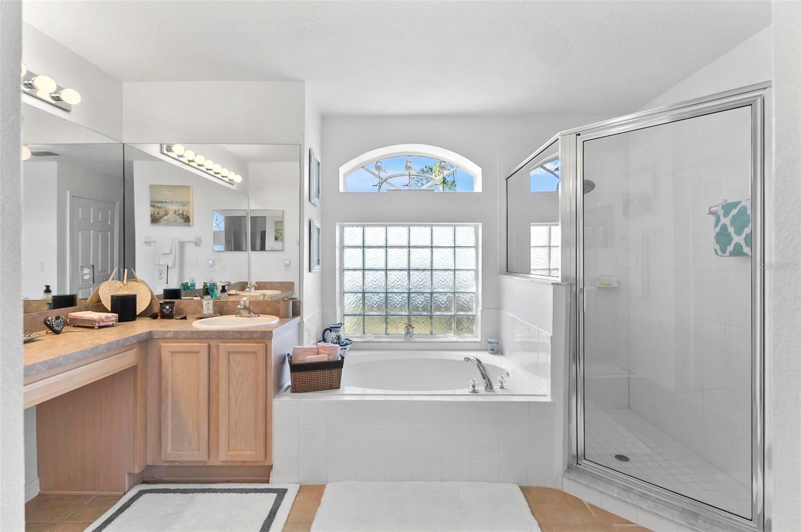 19 FIRCREST LN, PALM COAST, FL, 32137