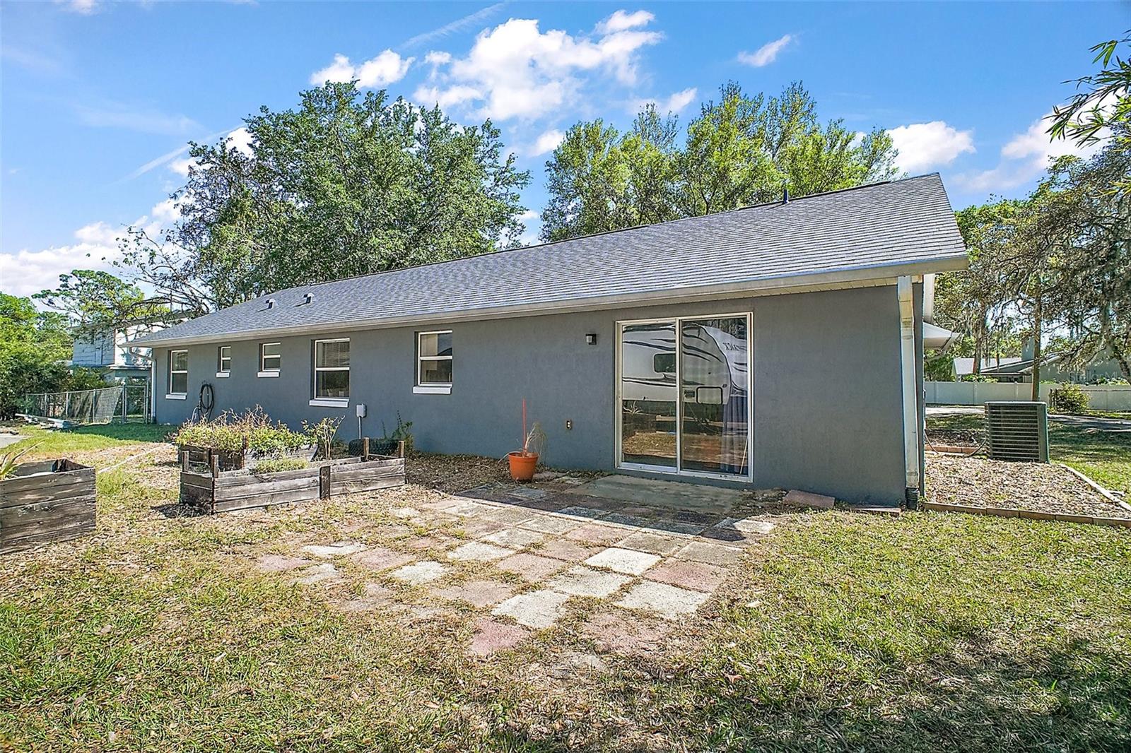 331 W LEWIS AVE, APOPKA, FL, 32712