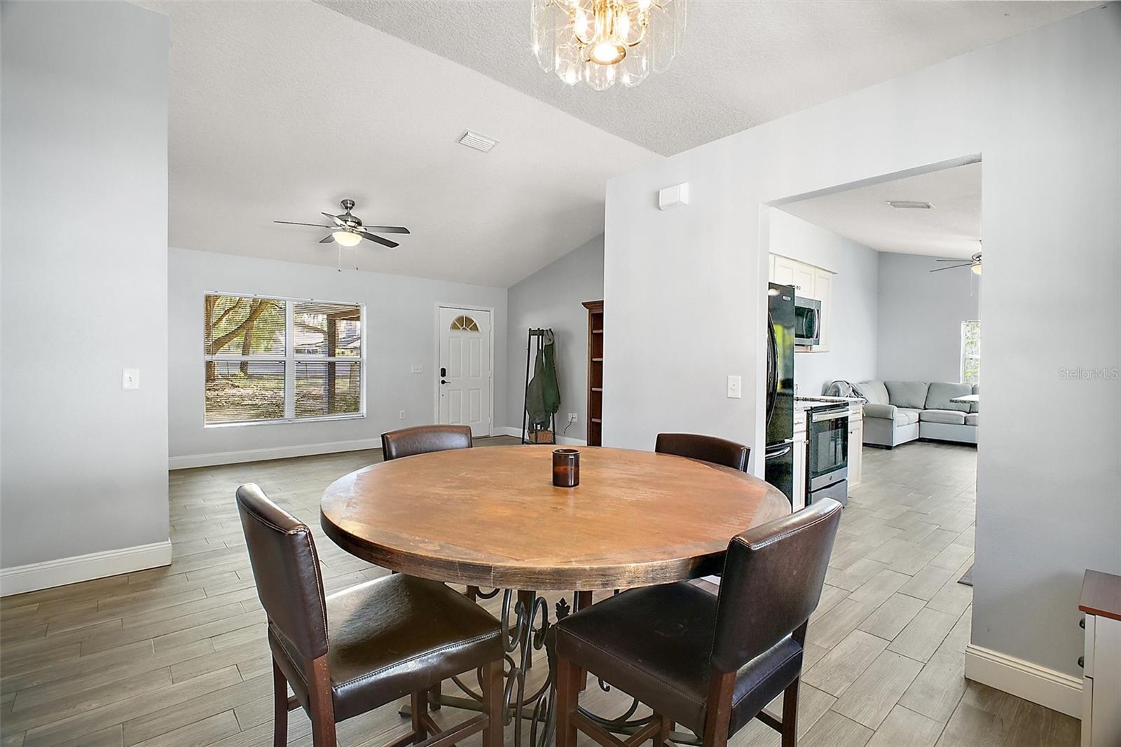 331 W LEWIS AVE, APOPKA, FL, 32712