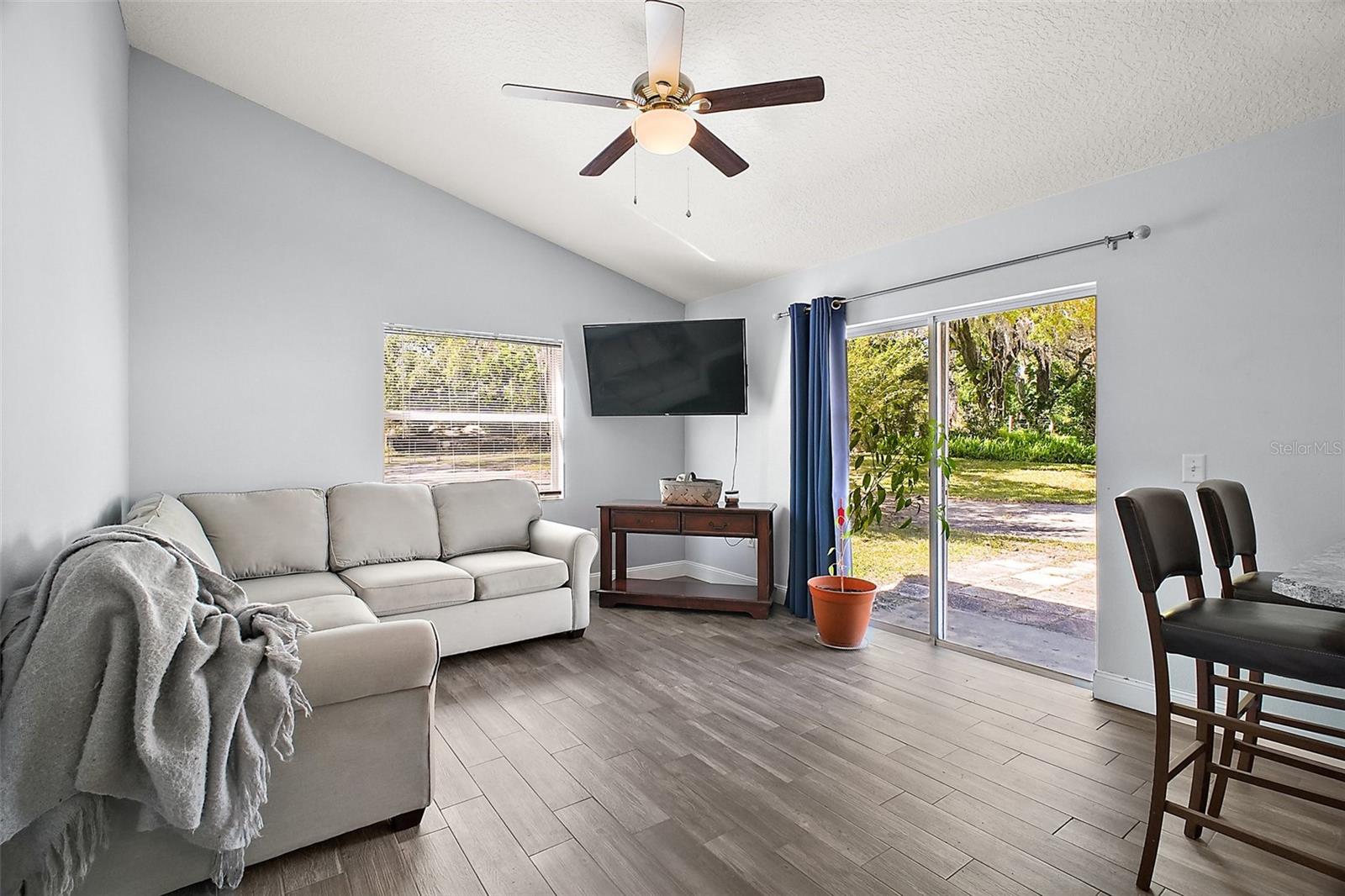 331 W LEWIS AVE, APOPKA, FL, 32712