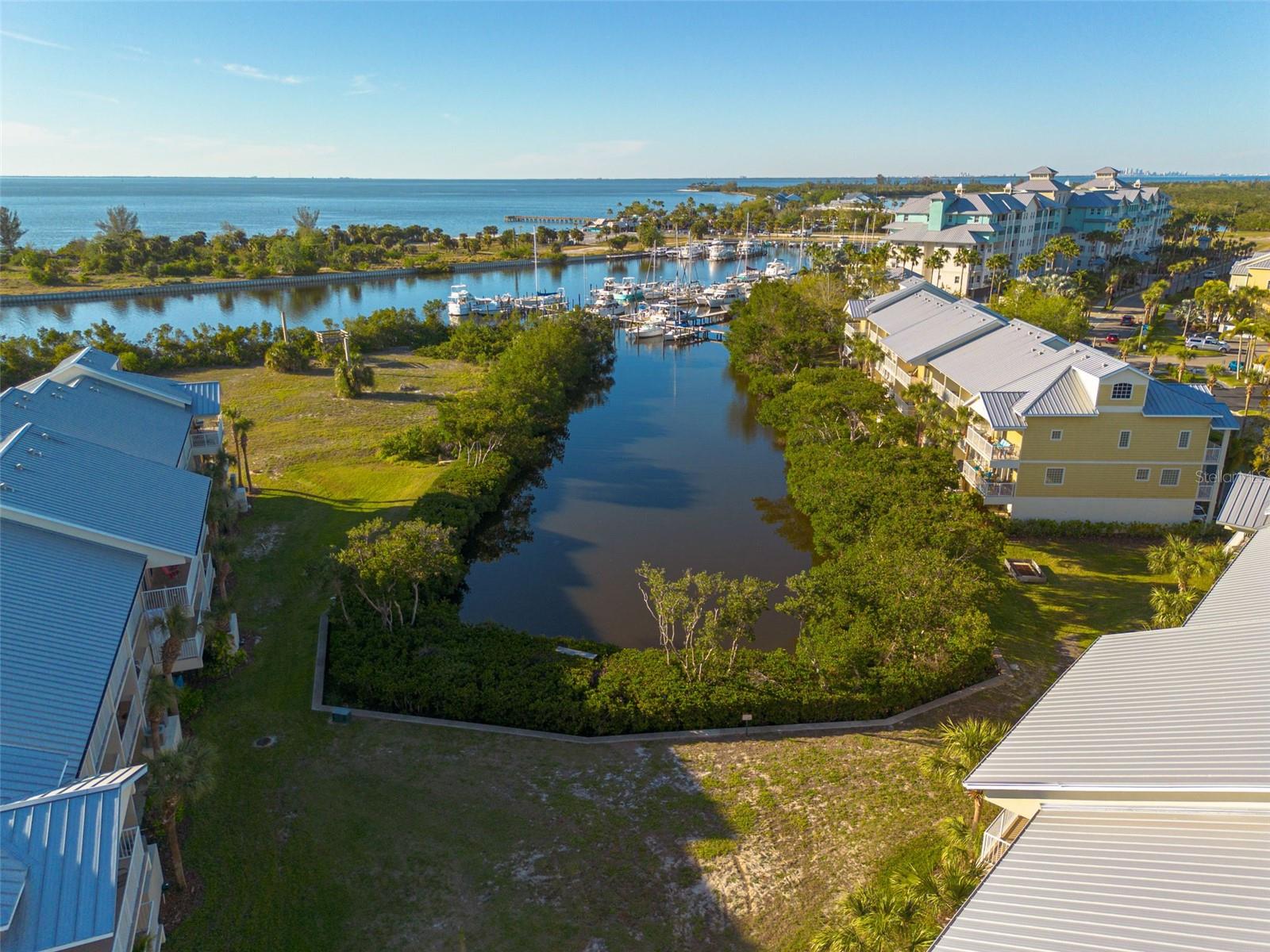 418 BAHIA BEACH BLVD, RUSKIN, FL, 33570