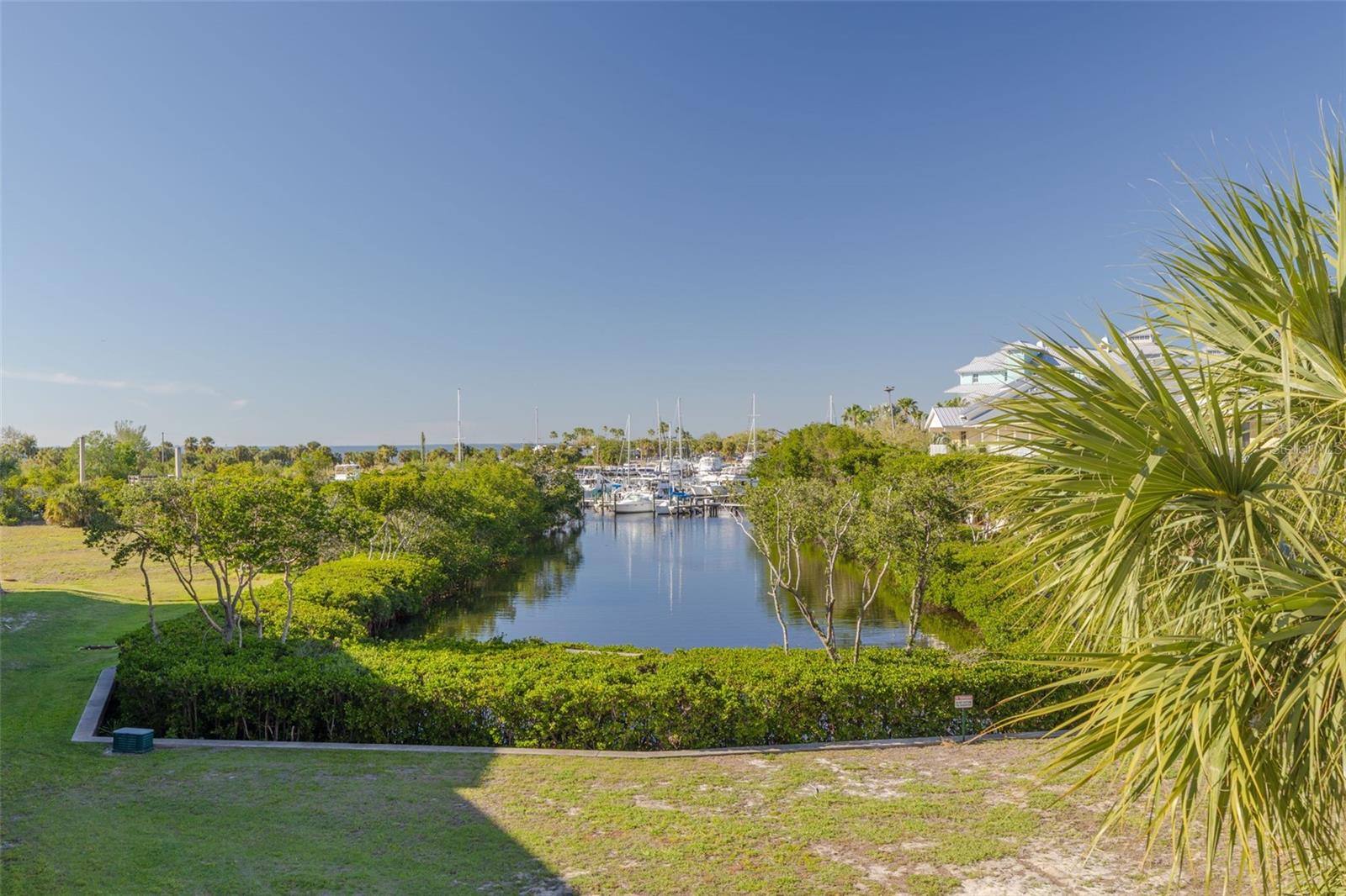 418 BAHIA BEACH BLVD, RUSKIN, FL, 33570
